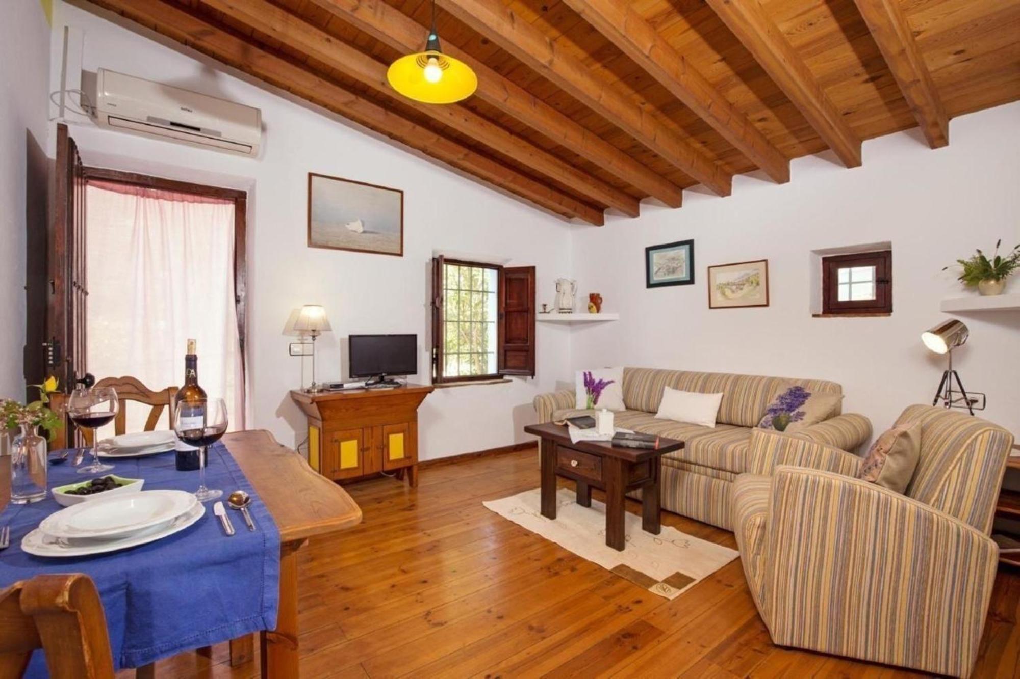 In El Mit Garten, Grill Und Terrasse Сasa de vacaciones Borge