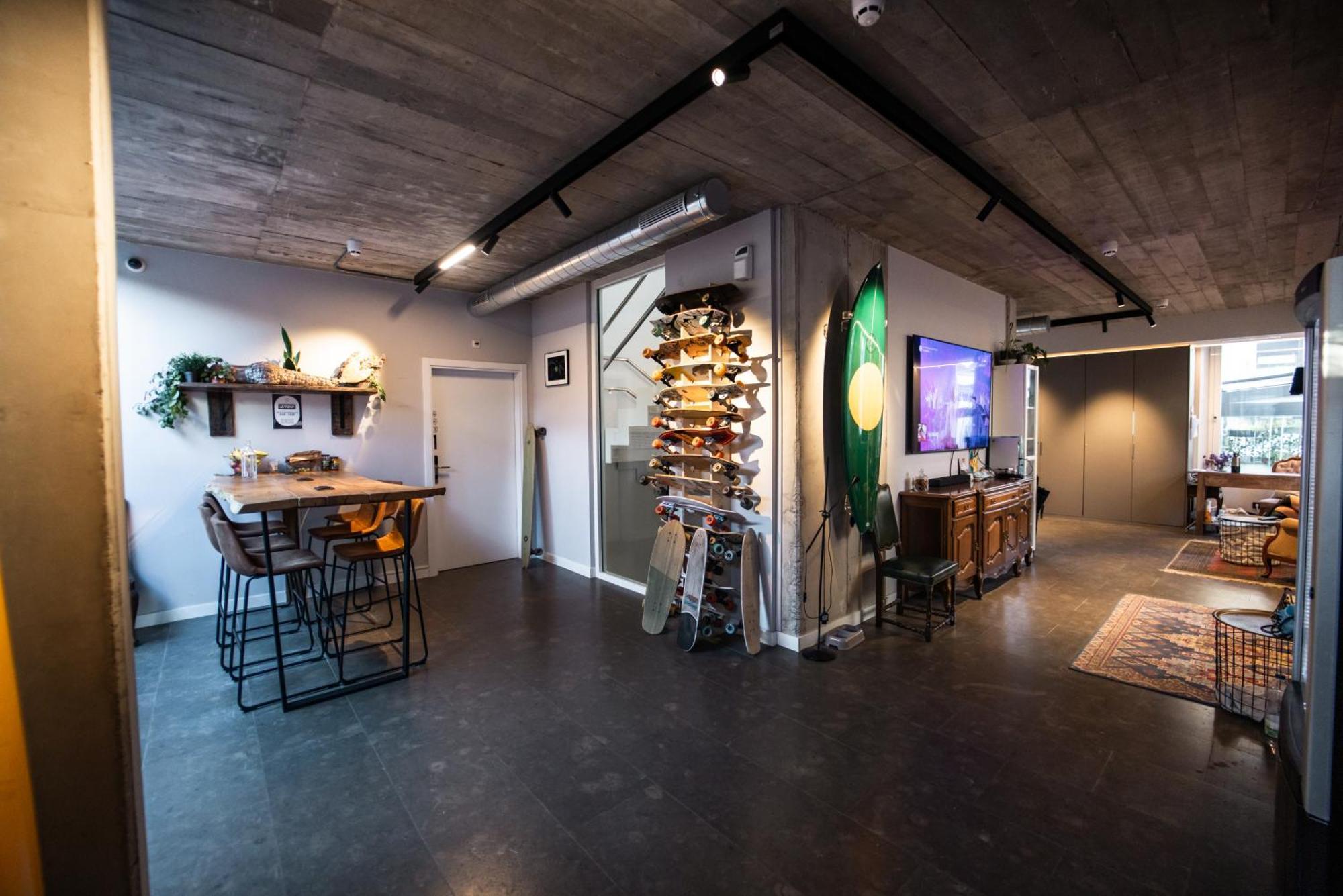 Surf House Hostel