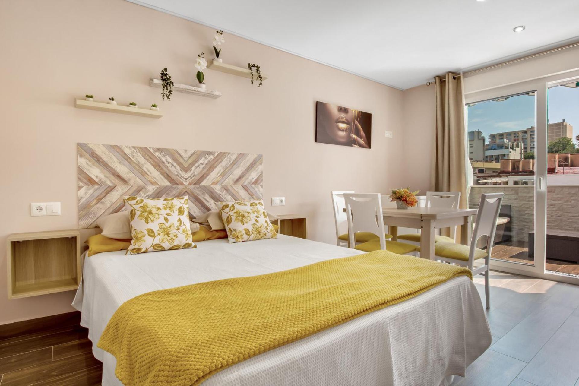 ¡terraza, Relax Y Wifi! A 50m De La Playa Apartment