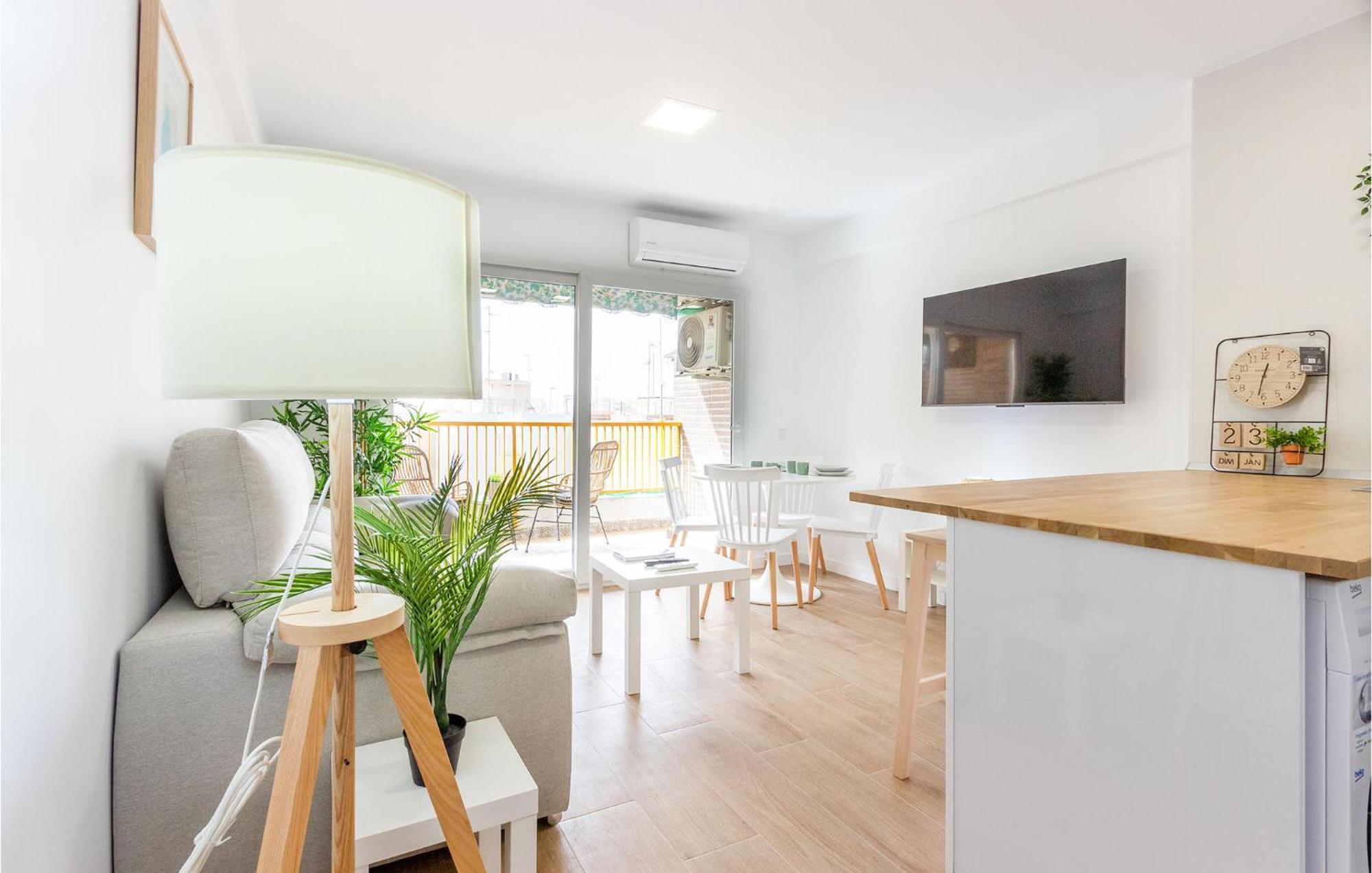 Lovely In With Kitchen Apartment *