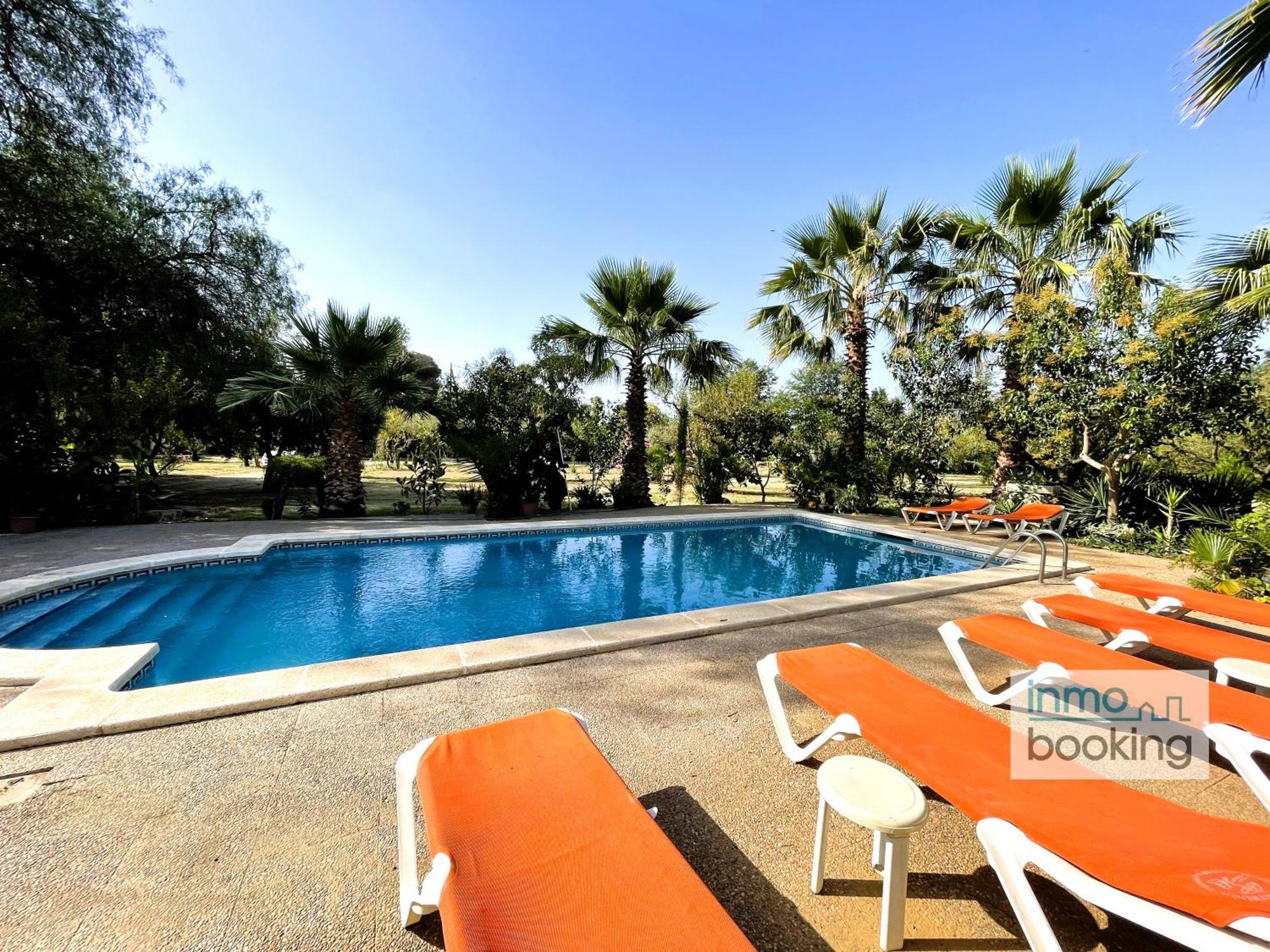 Mediterrania, Con Piscina Y Barbacoa Holiday home