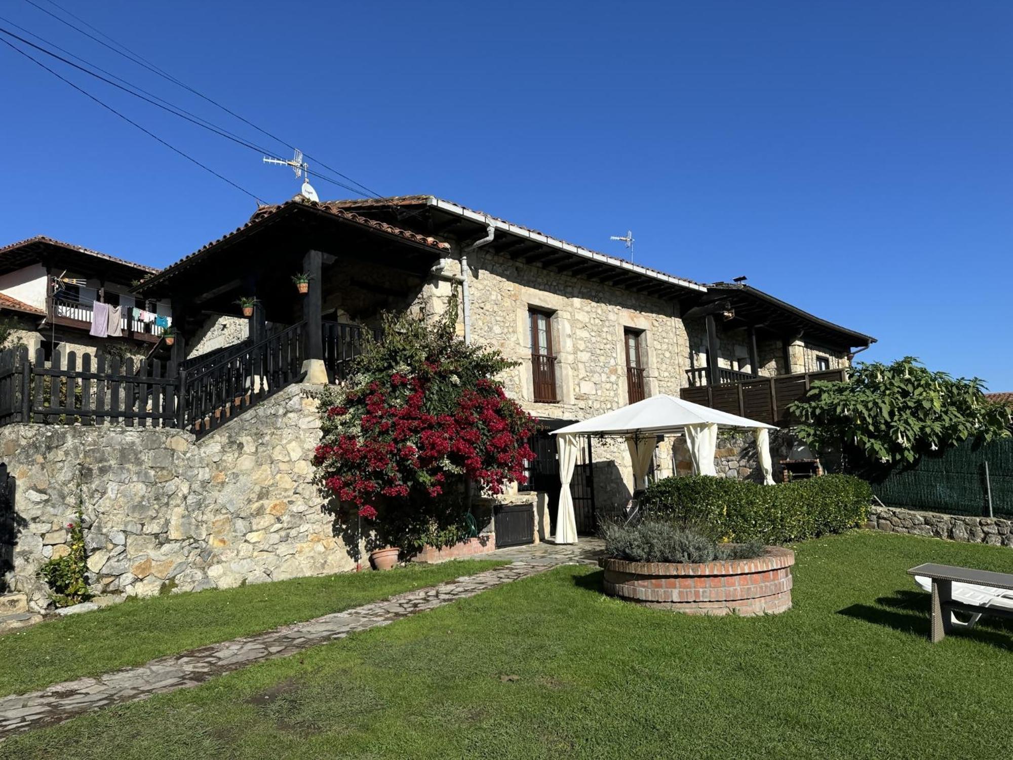 Casa Hortensias 1 Pendueles Holiday home Llanes