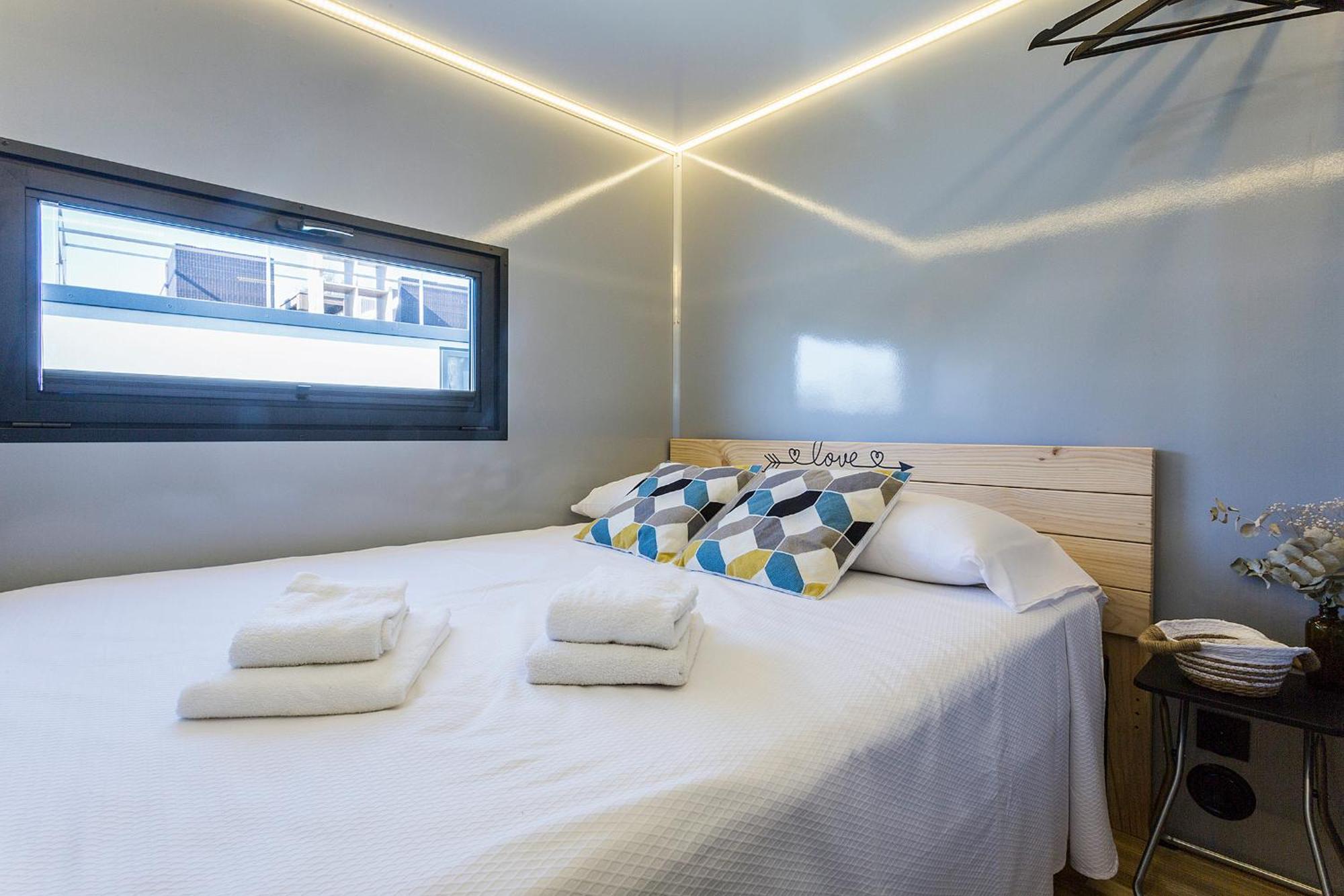 Azvalia Luxury Casa Barco New York And Texas-unique Houseboat Experience * El Puerto de Santa Maria