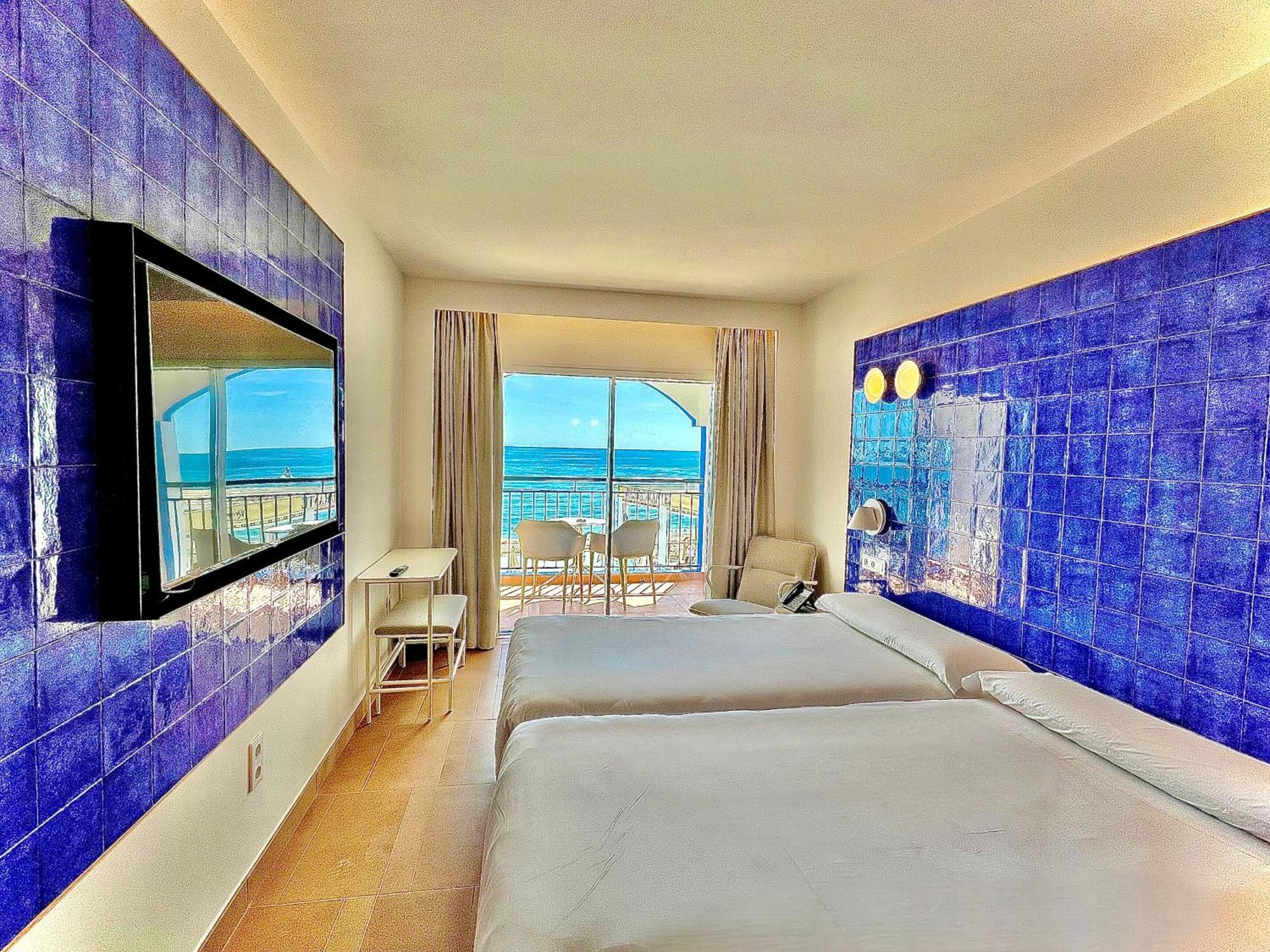 Hotel Perla Marina 4*