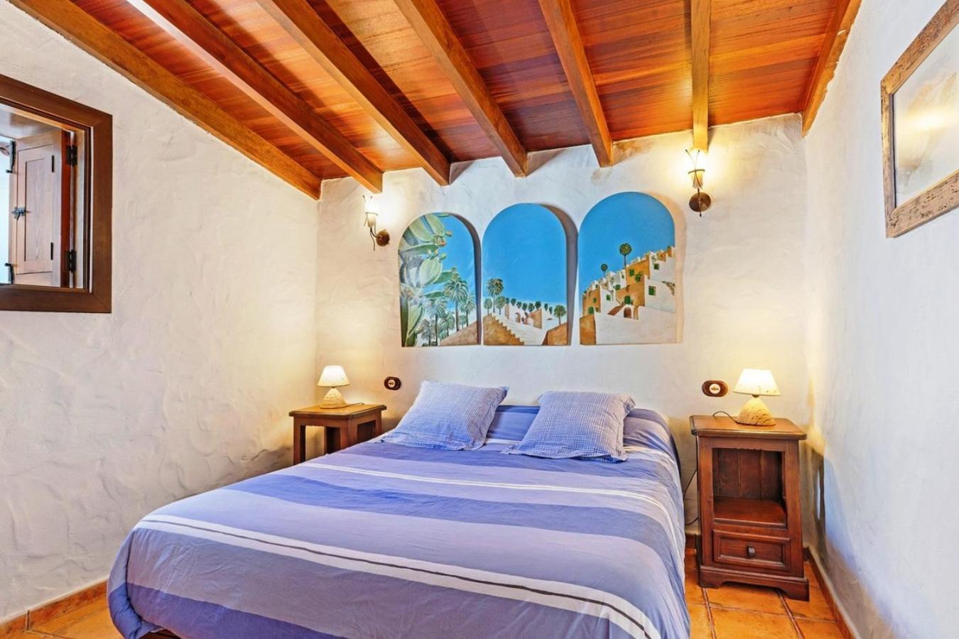 La Escuela De La Sorrueda By Villas Rivero Holiday home La Sorrueda
