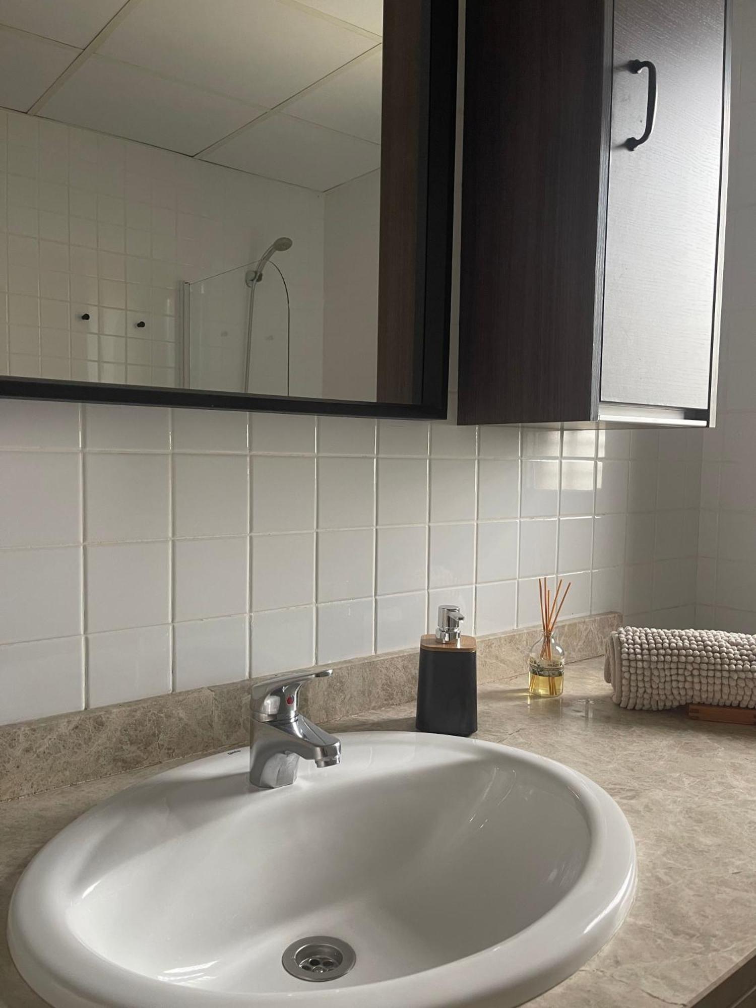 Astral-habitacion Doble Privada En Casa Compartida-uebica2 Guest house
