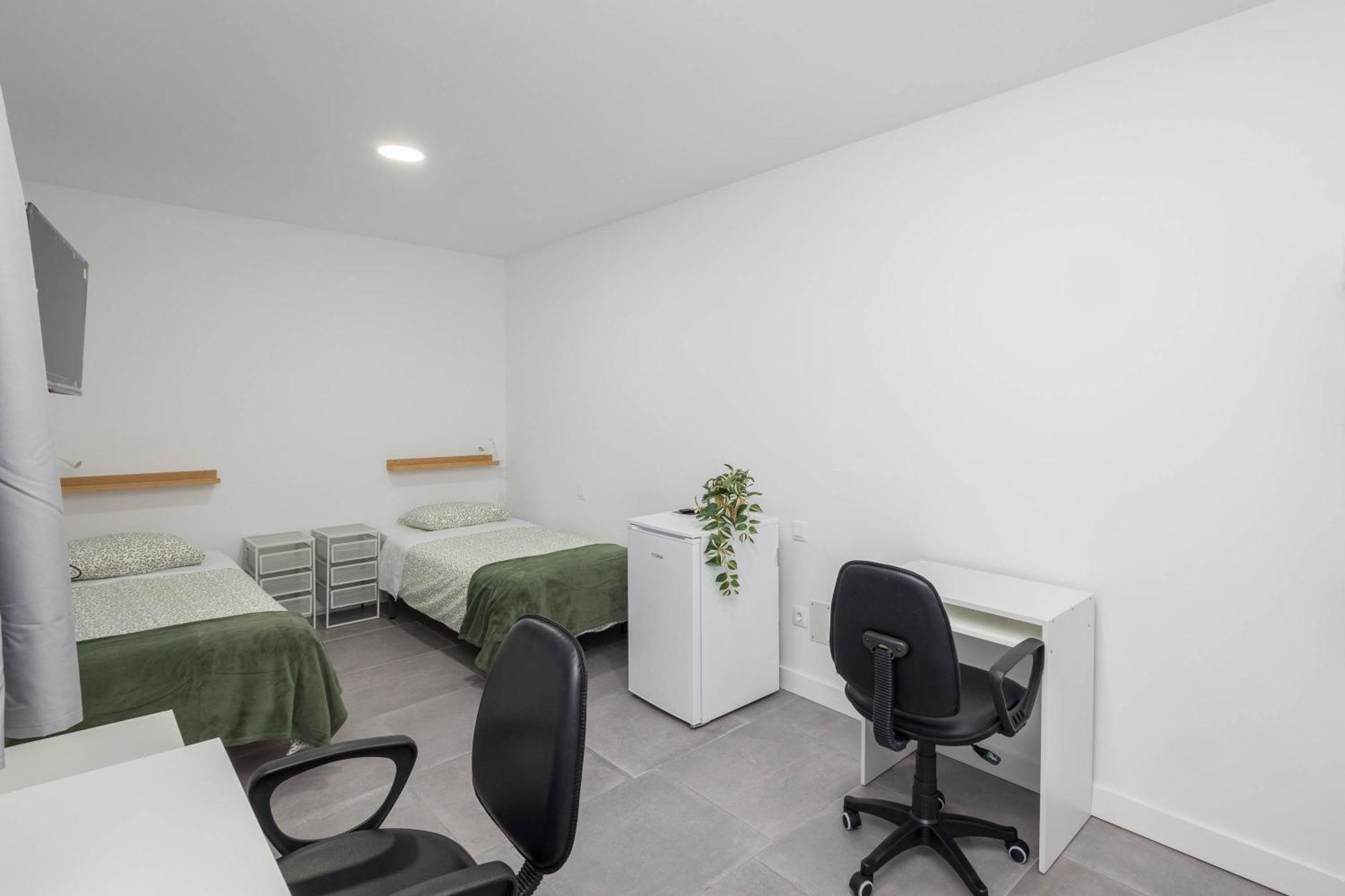 Coliving Mol-Terrace, En-Suite Bathroom, Fridge & Tv *