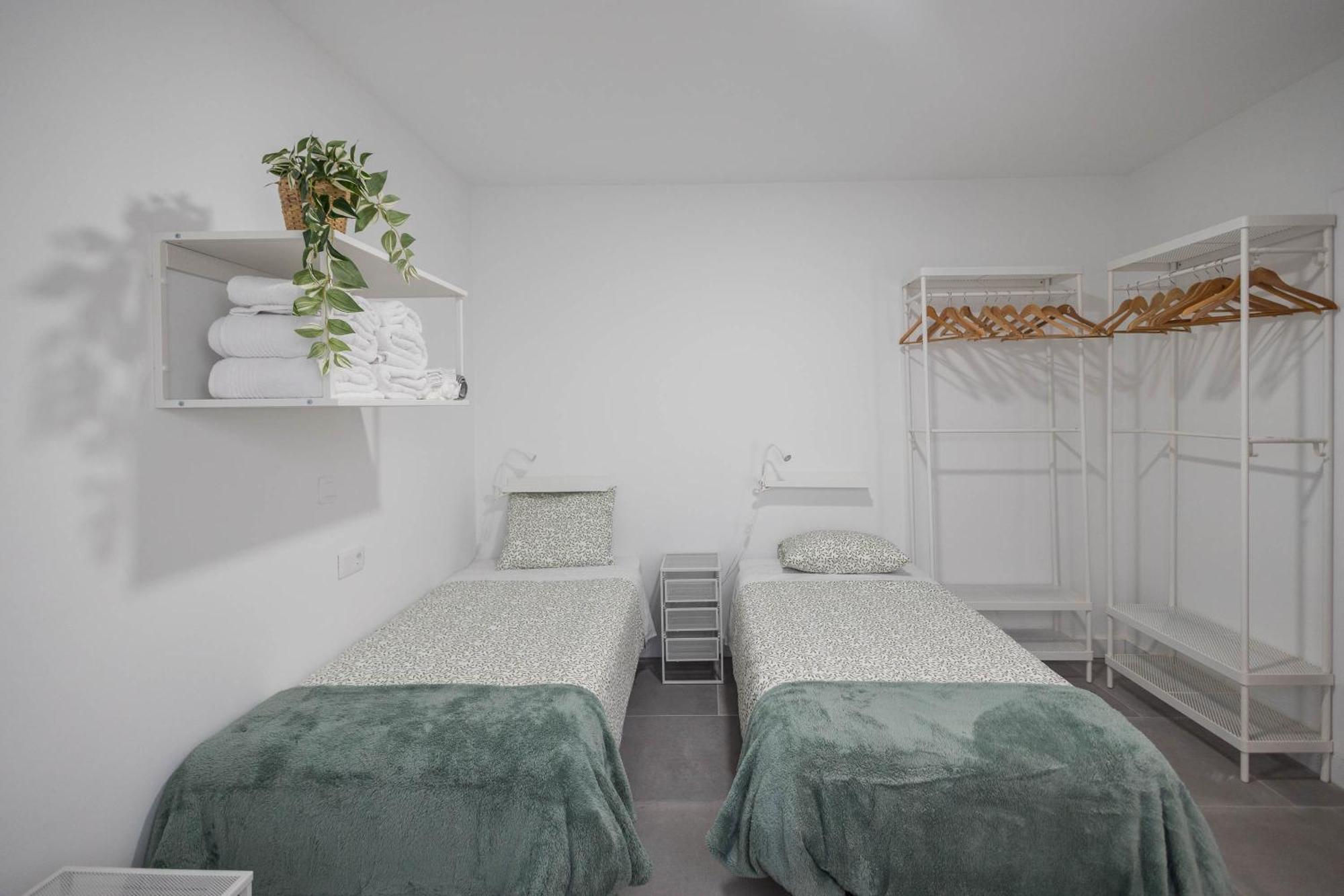 Guest house Coliving Mol-Terrace, En-Suite Bathroom, Fridge & Tv Las Palmas de Gran Canaria