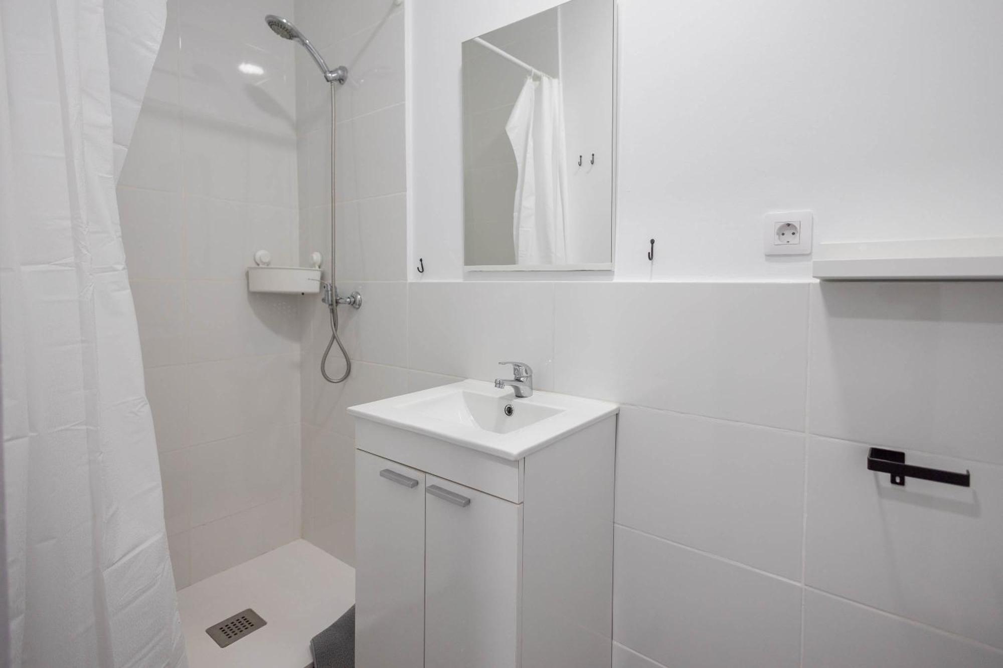 Guest house Coliving Mol-Terrace, En-Suite Bathroom, Fridge & Tv Las Palmas de Gran Canaria