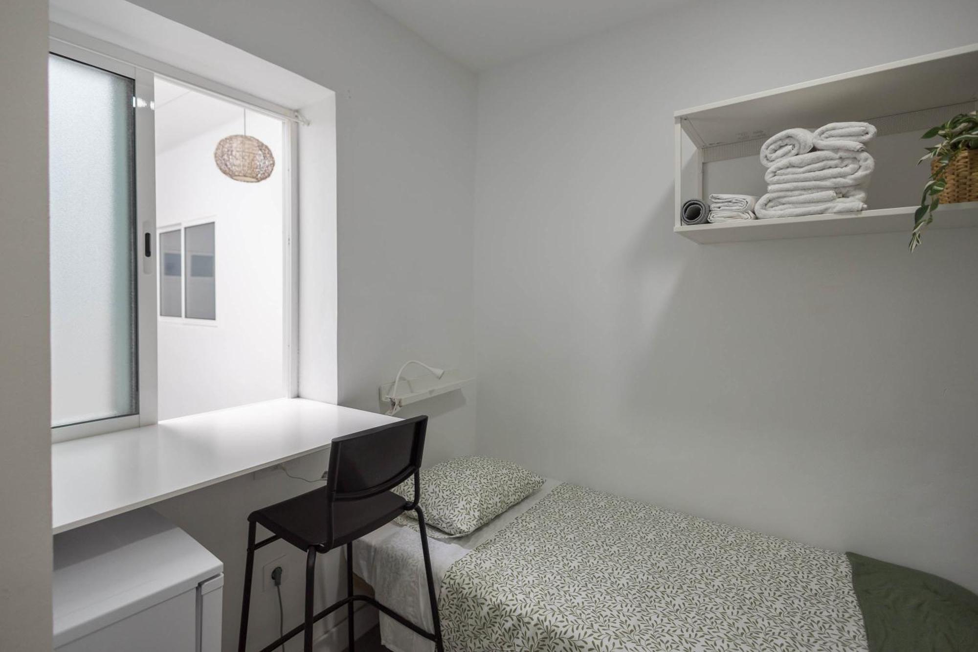 Guest house Coliving Mol-Terrace, En-Suite Bathroom, Fridge & Tv Las Palmas de Gran Canaria