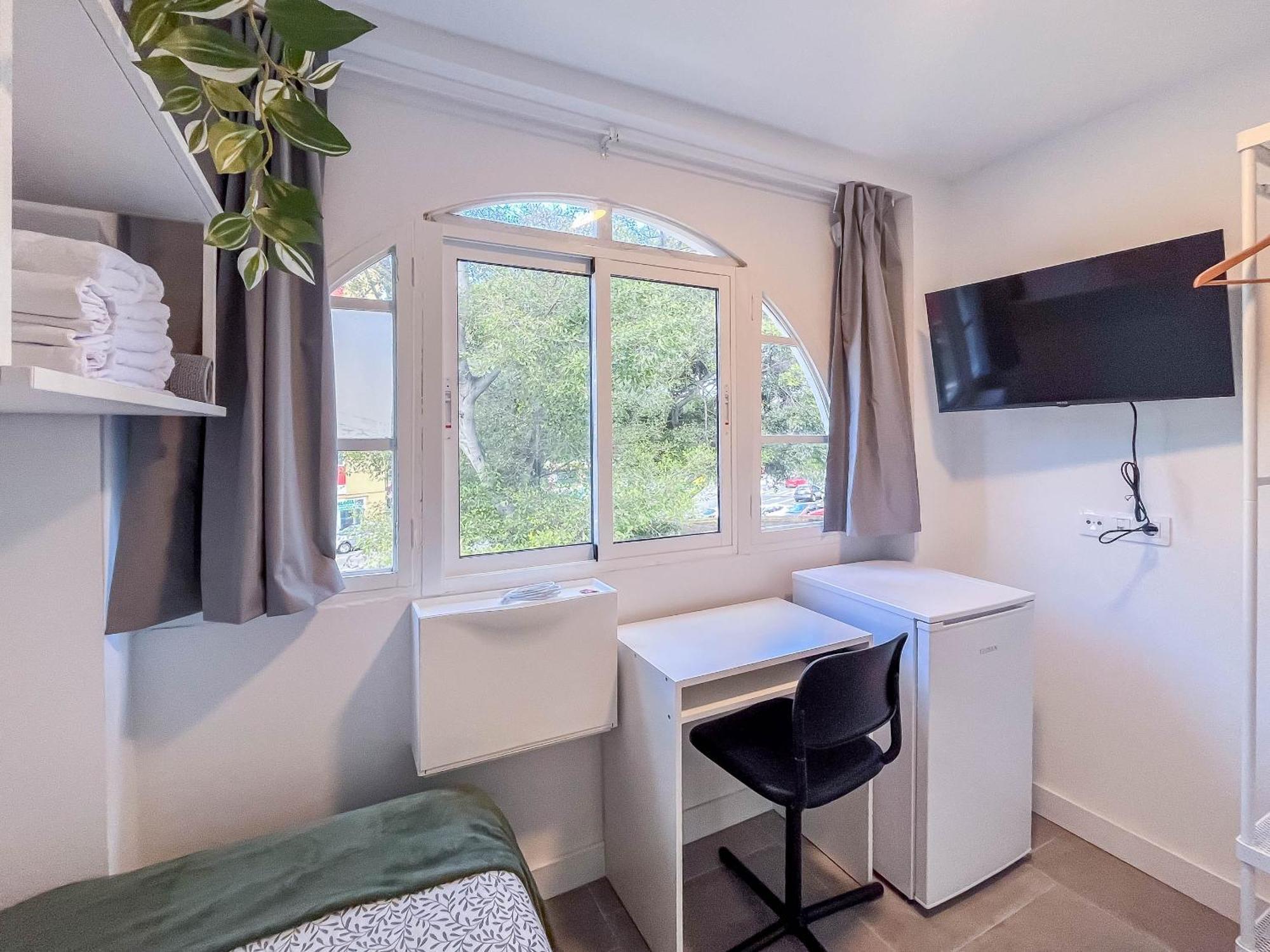 Coliving Mol-Terrace, En-Suite Bathroom, Fridge & Tv * Las Palmas de Gran Canaria