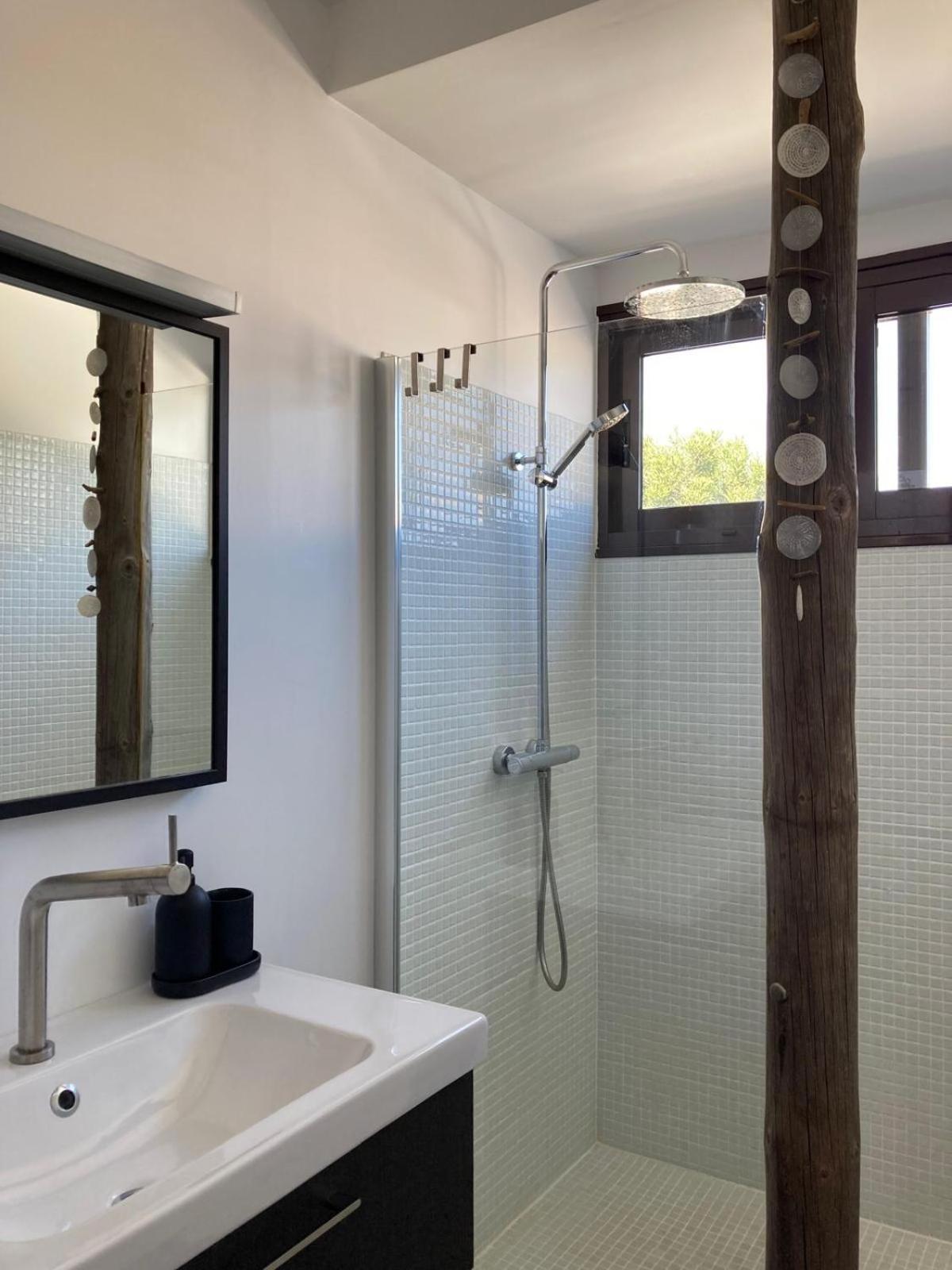 Full Relaxation - Private - Sea View - Private Garden - 2 Terraces - 3 Bedrooms - Wifi - Parking - Washing Machine Holiday home
