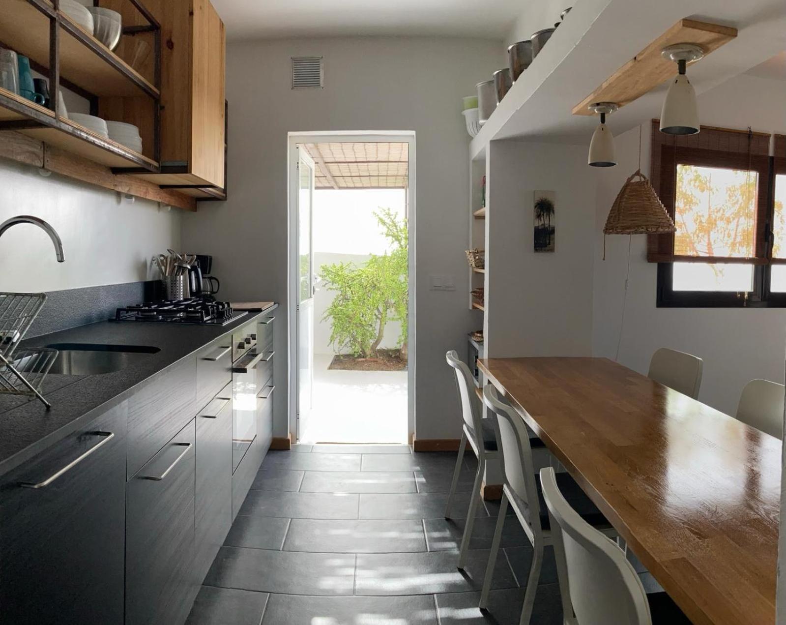 Full Relaxation - Private - Sea View - Private Garden - 2 Terraces - 3 Bedrooms - Wifi - Parking - Washing Machine Holiday home