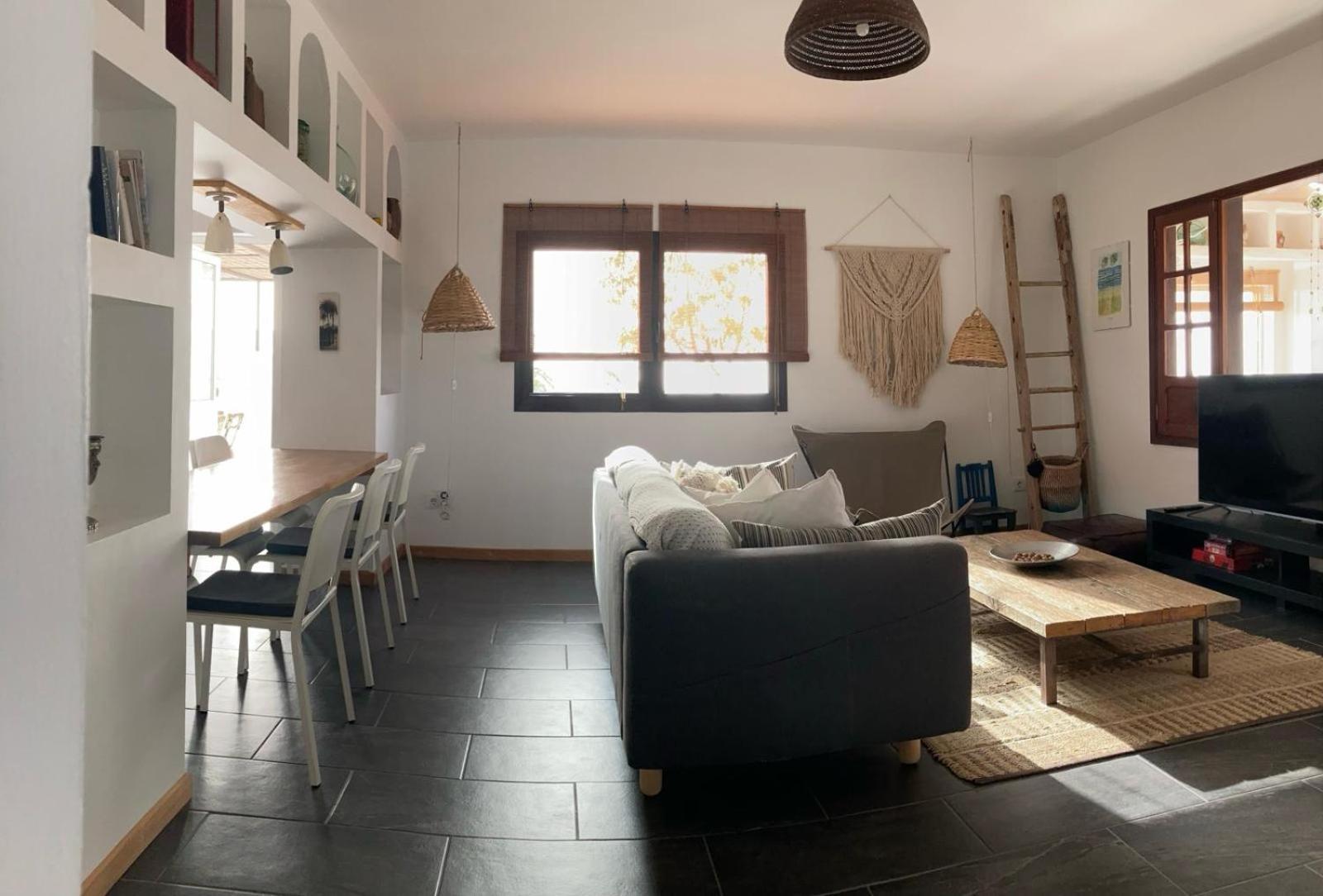Full Relaxation - Private - Sea View - Private Garden - 2 Terraces - 3 Bedrooms - Wifi - Parking - Washing Machine Holiday home *