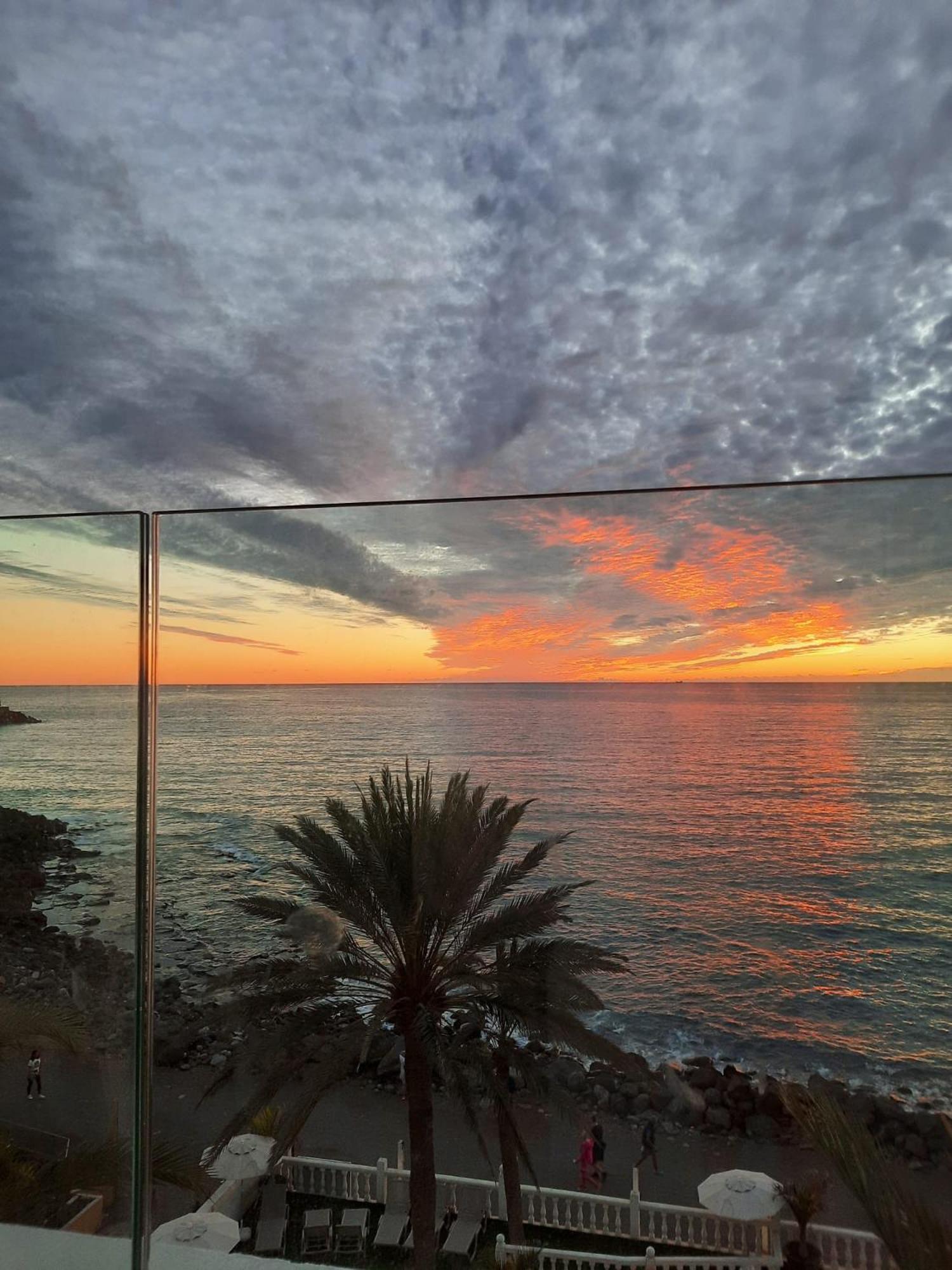 Sunset Ocean View Apartment