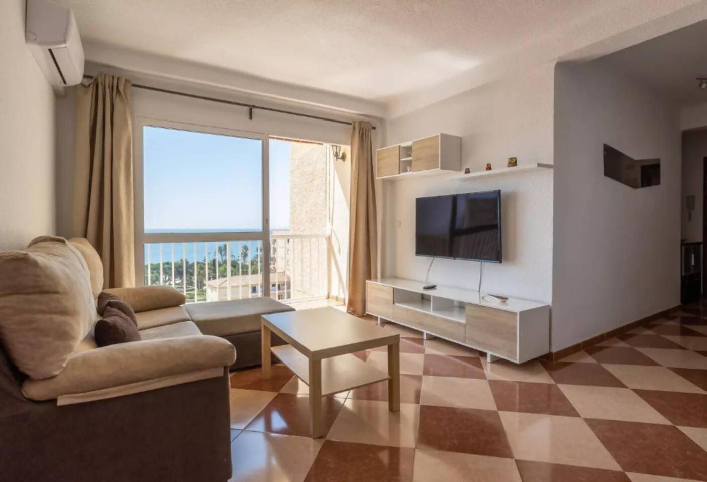 El Mirador Apartment *
