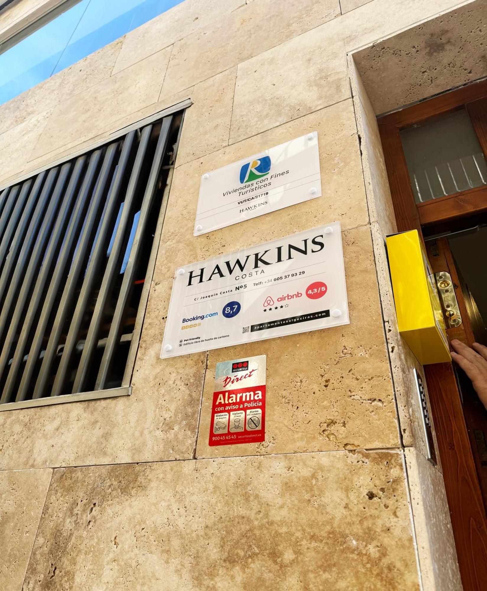 Hawkins Costa 1a *