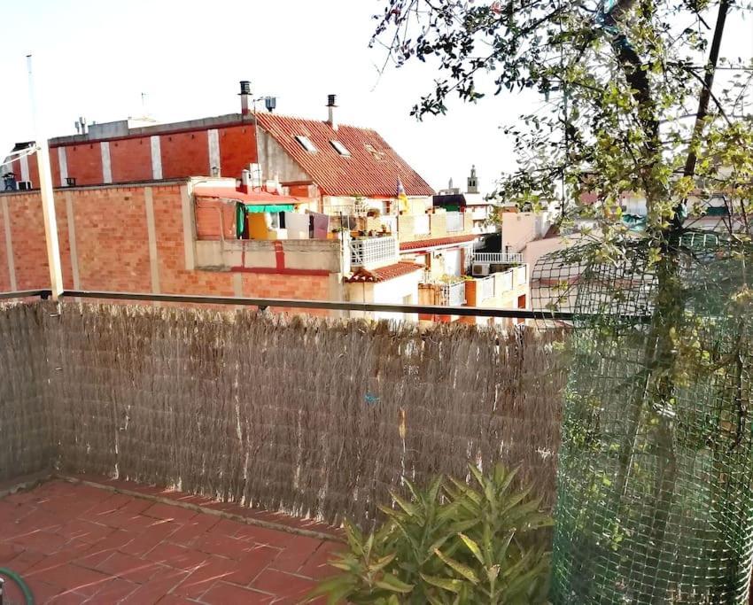 Apartamento Doble Exterior En Piso Compartido *