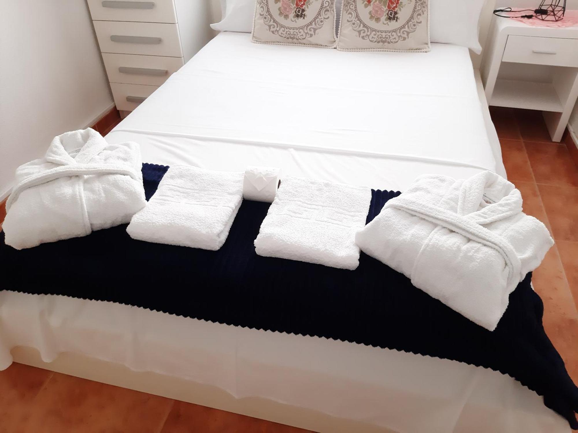 Homestay Avilena Tropical En Aguadulce Almeria