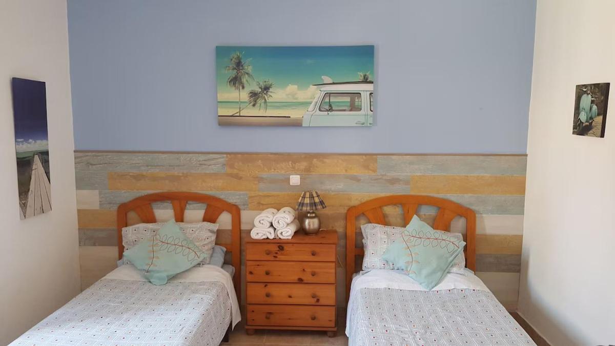 Сasa de vacaciones Craig, Spacious With Amazing Garden And Private Heated Pool *