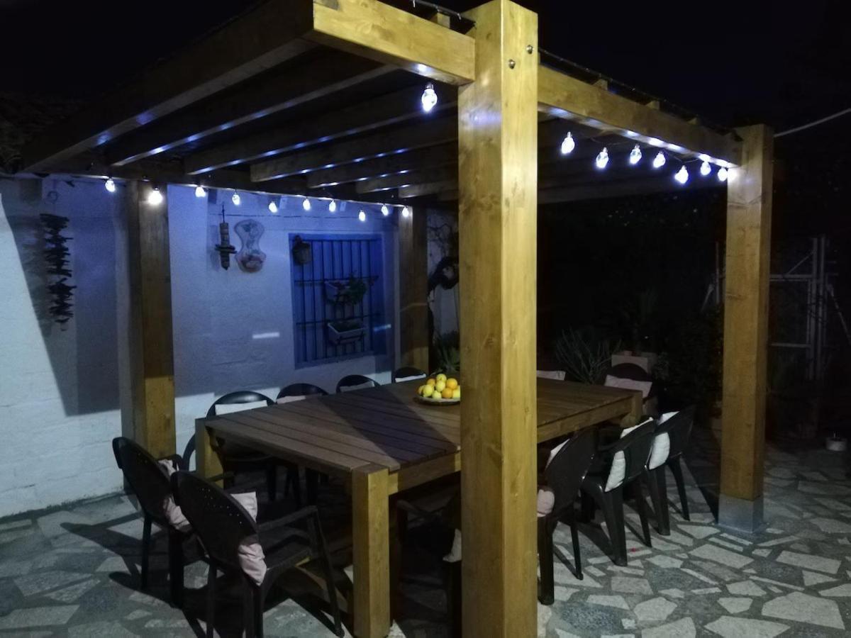 Craig, Spacious With Amazing Garden And Private Heated Pool Сasa de vacaciones