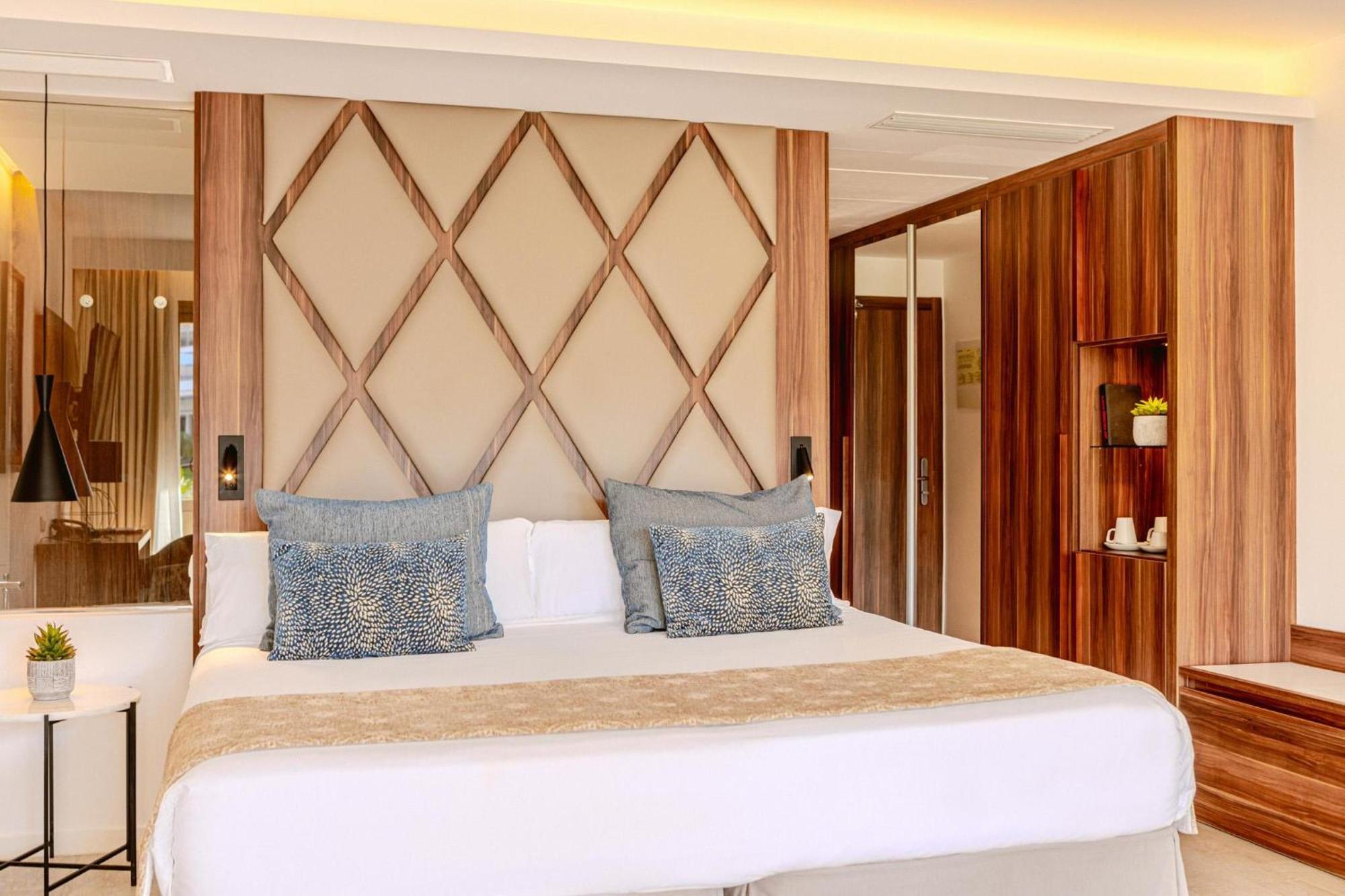 Apartahotel Zafiro Palace 5*