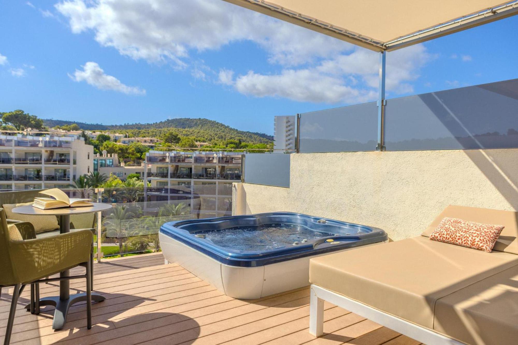 Zafiro Palace Apartahotel