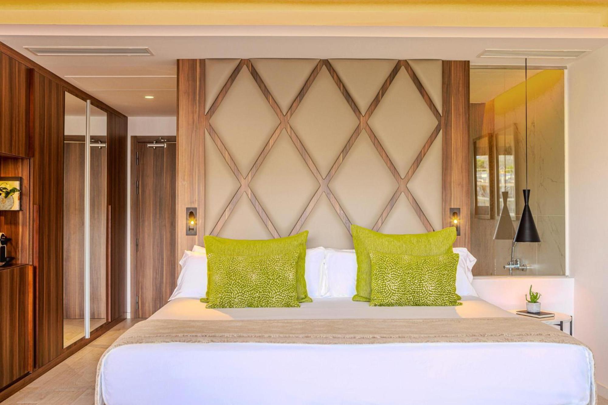 Zafiro Palace Apartahotel