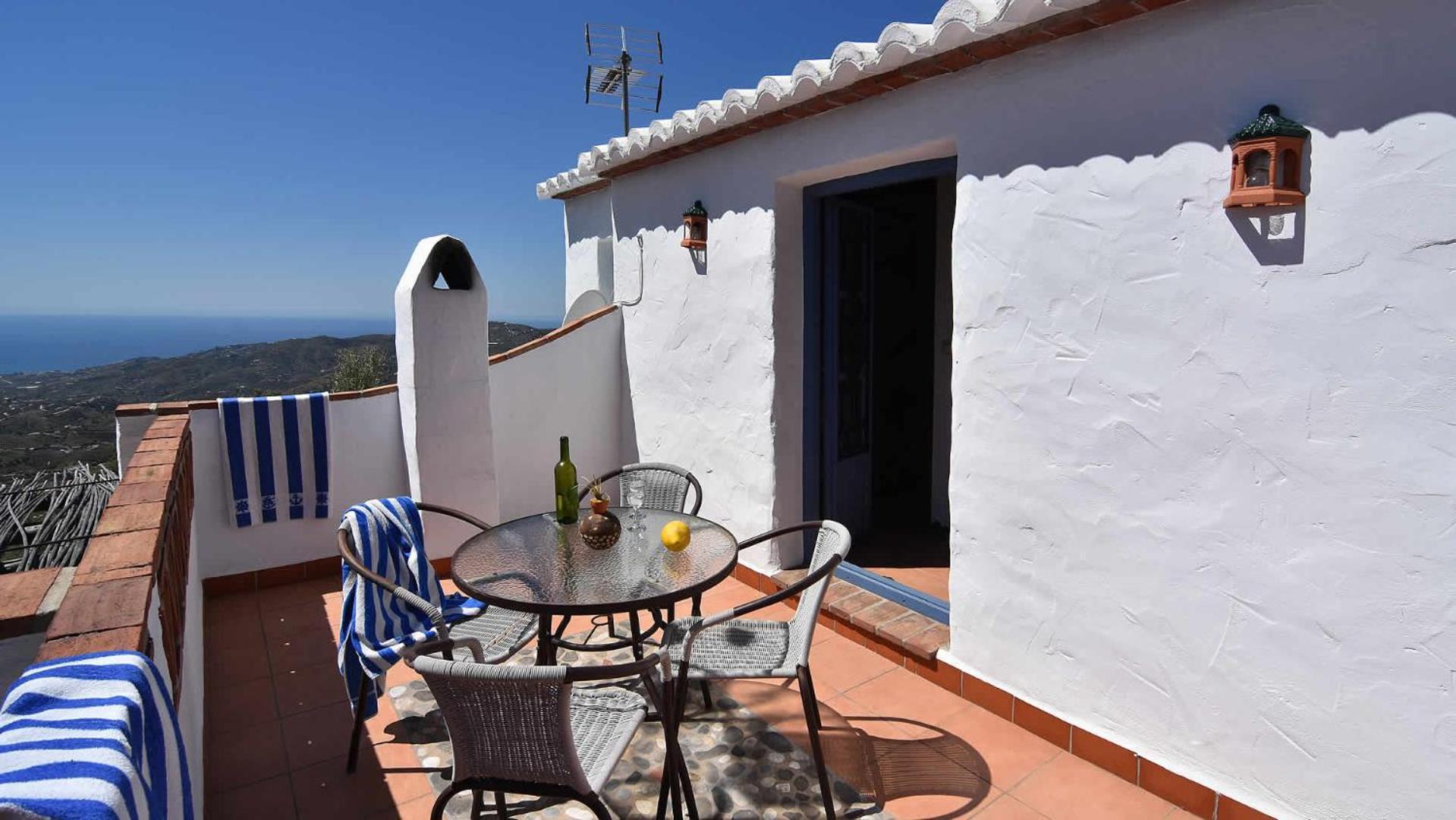 Azul By Casitas Select
