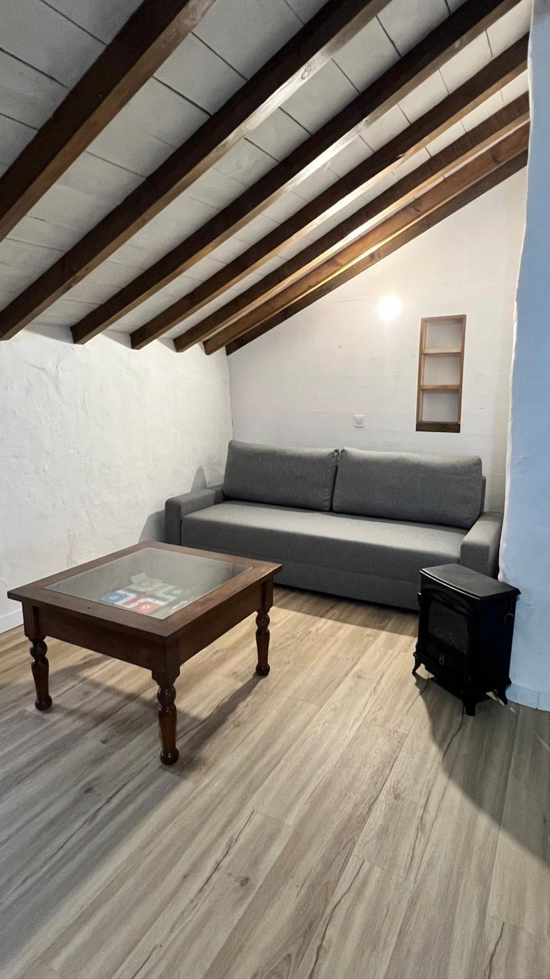 Holiday home La Cuadra Villaluenga Del Rosario