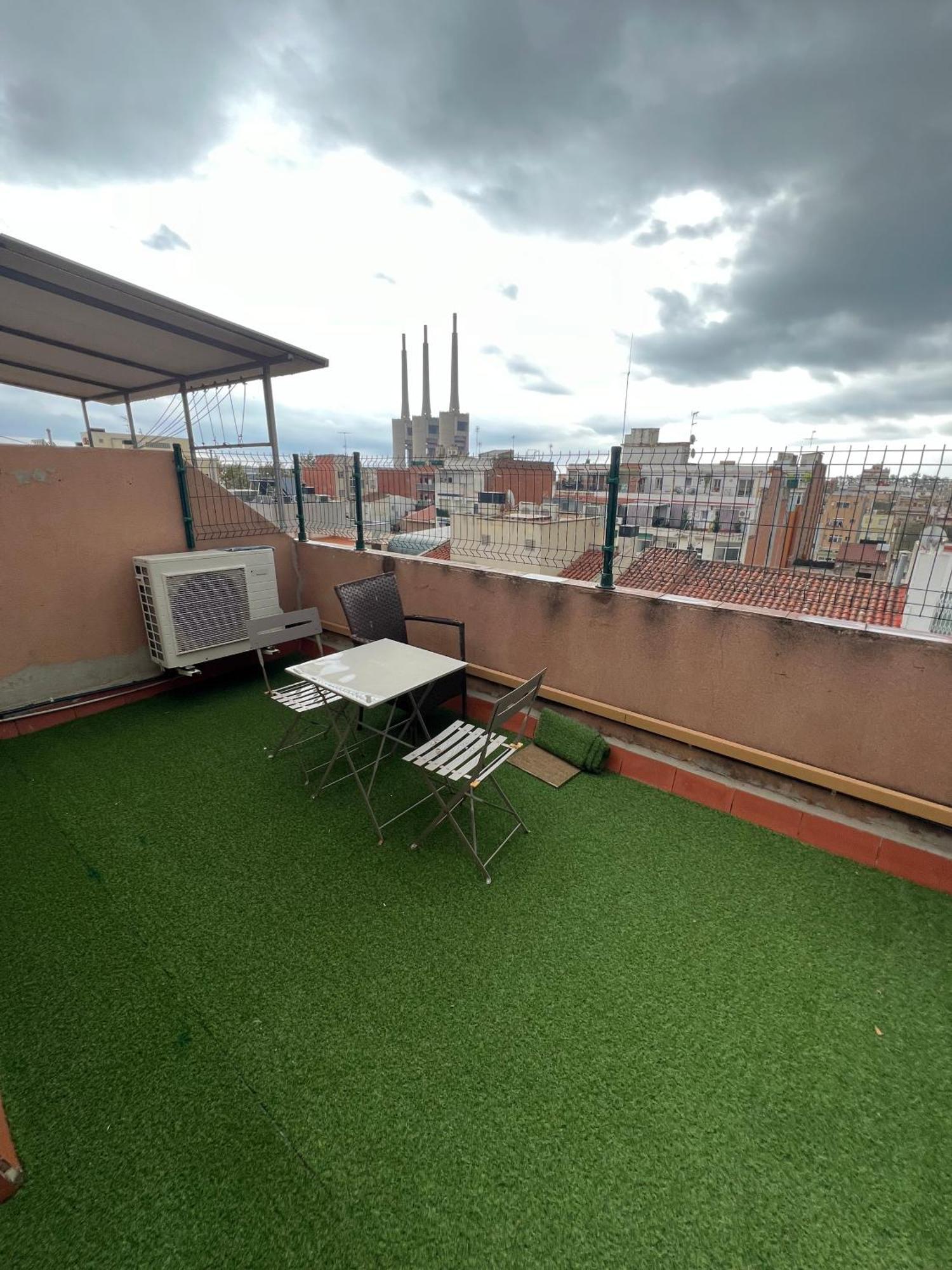 Hostal Private Double In A Shared Penthouse With Patios Sant Adrià de Besòs