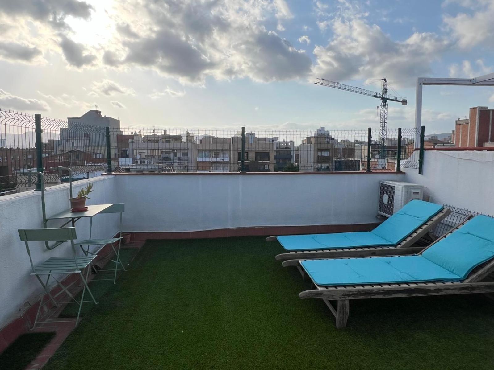 Hostal Private Double In A Shared Penthouse With Patios Sant Adrià de Besòs