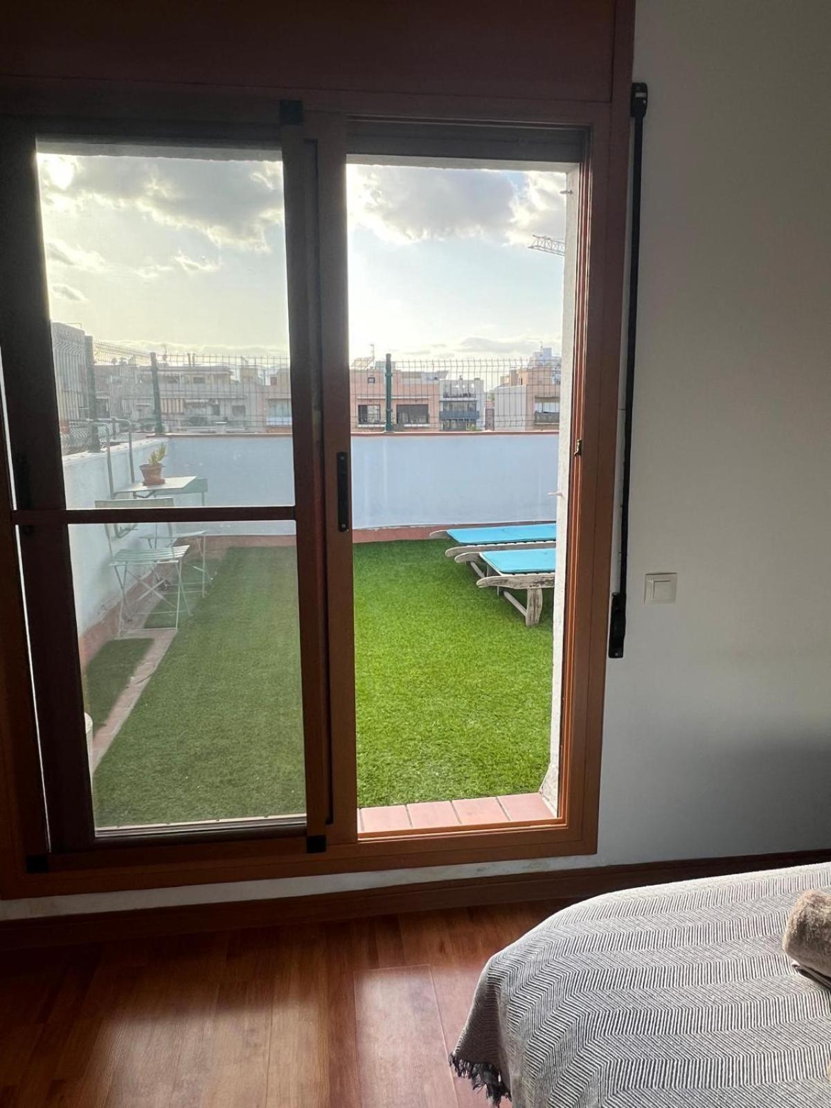 Private Double In A Shared Penthouse With Patios Sant Adrià de Besòs