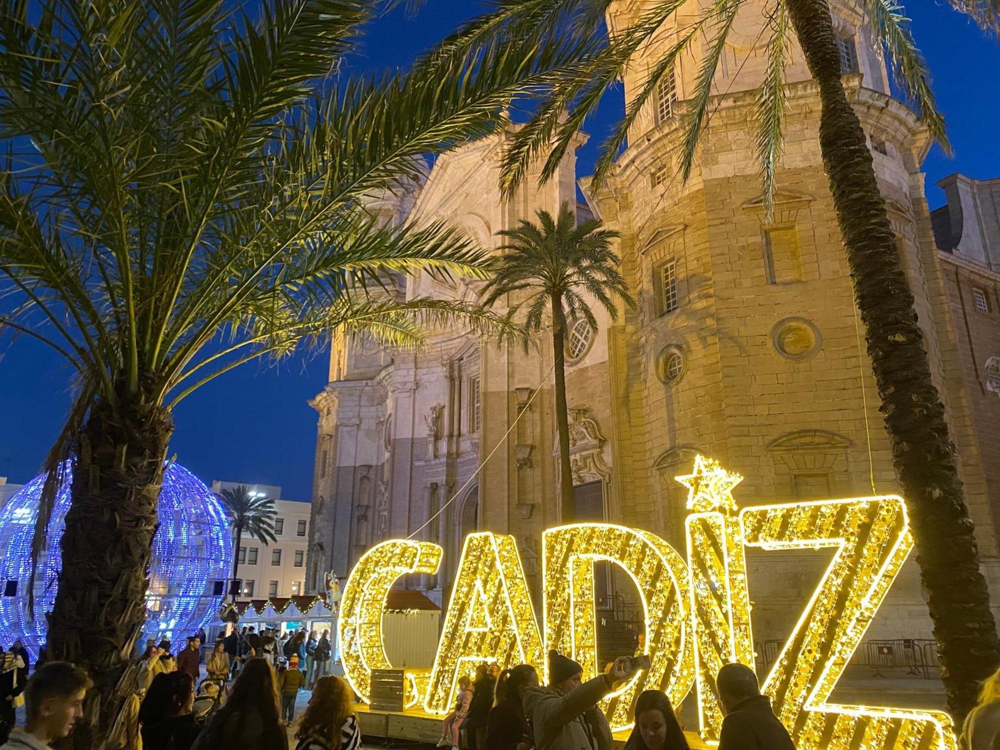 Arco Junto A La Catedral De Cadiz