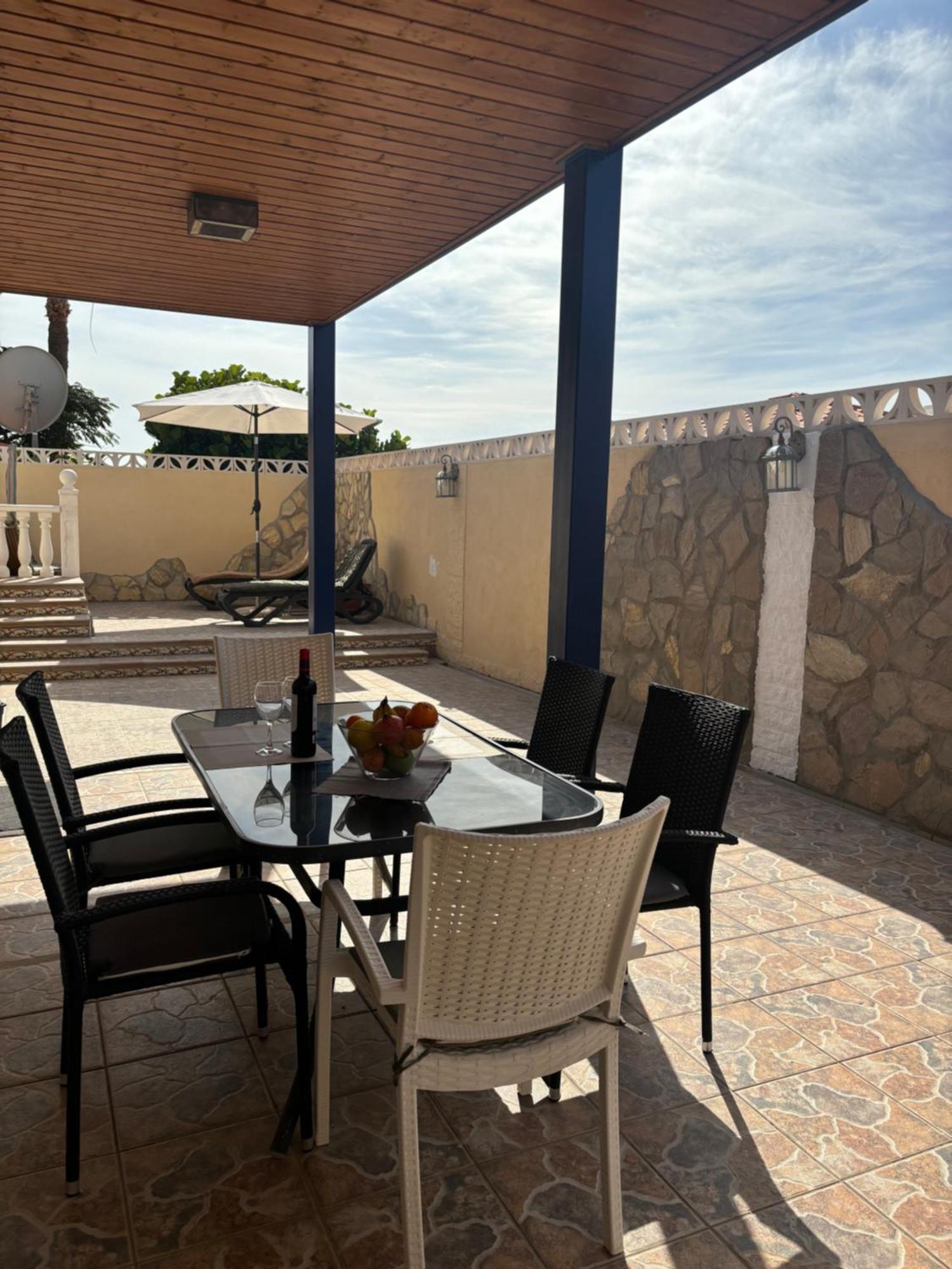 Villa Casa Barmalei Private Pool & Rooftop Terrace Ocean View, Tenerife *