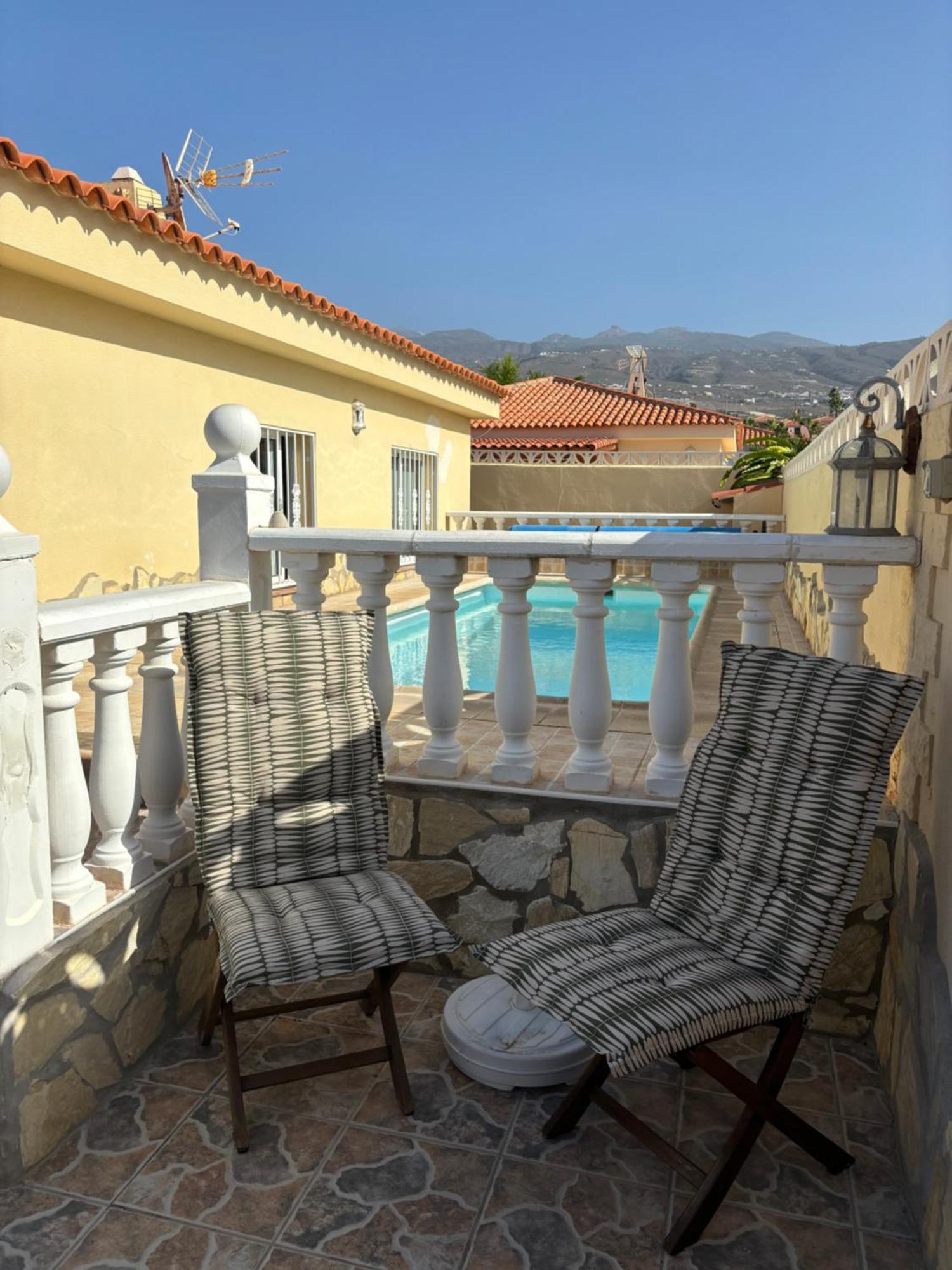 Casa Barmalei Private Pool & Rooftop Terrace Ocean View, Tenerife Villa