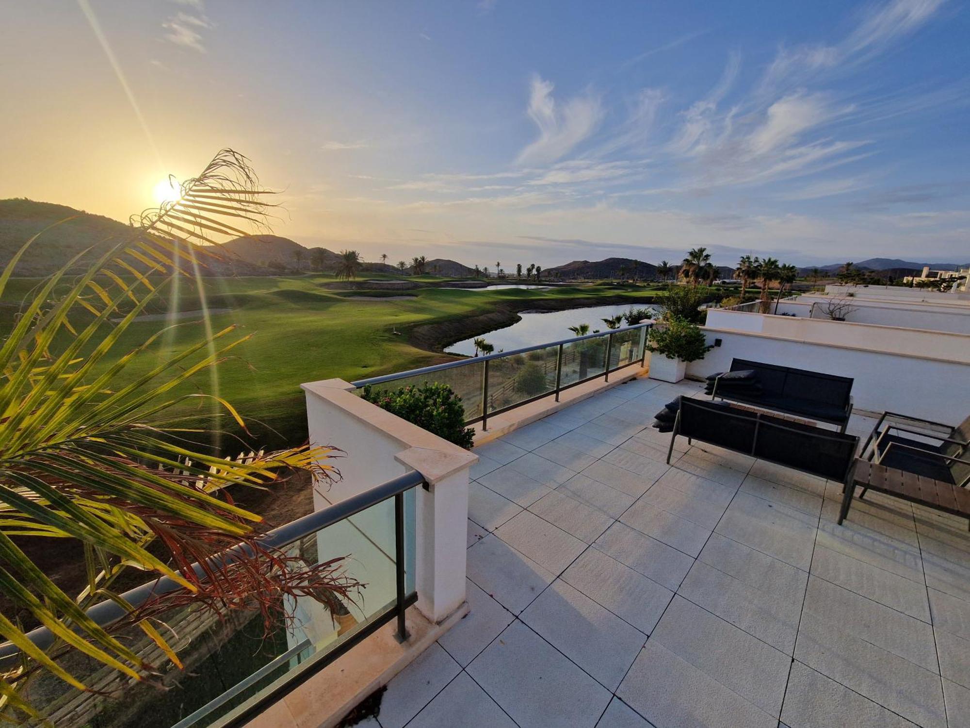 Penthouse Aguilon Golf *