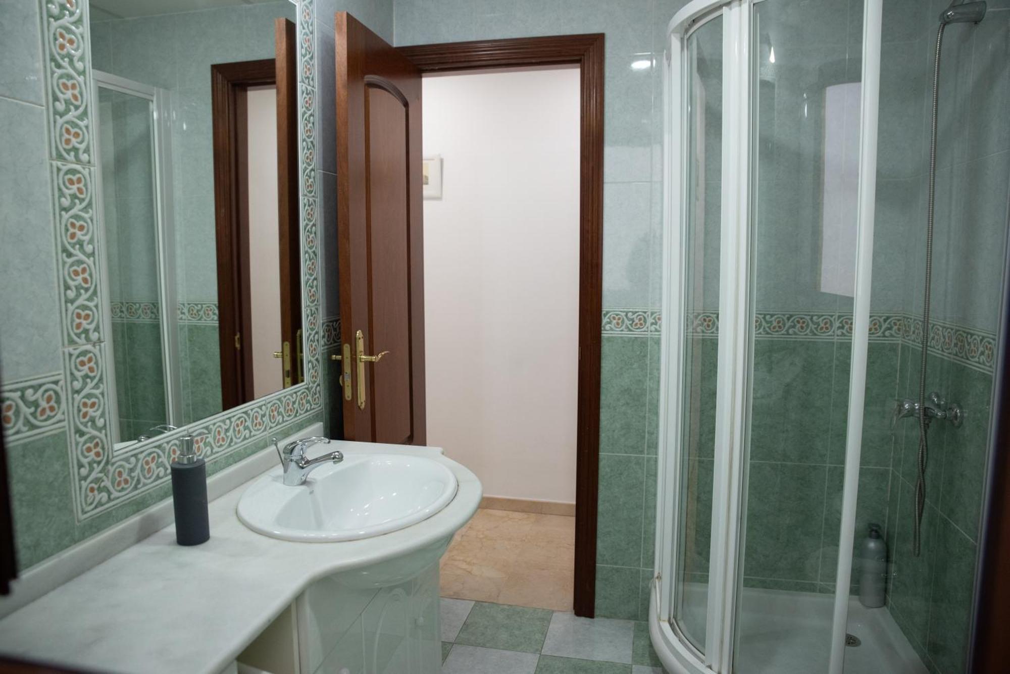 Atenea En Apartamento *