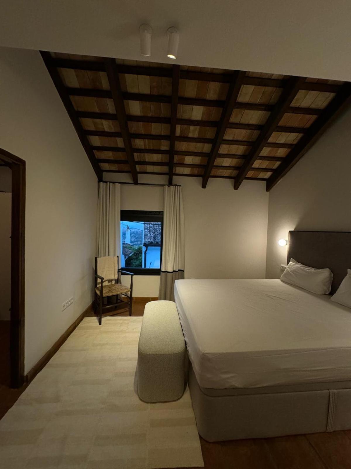 Beautiful With Pool And Views Jimena De La Frontera