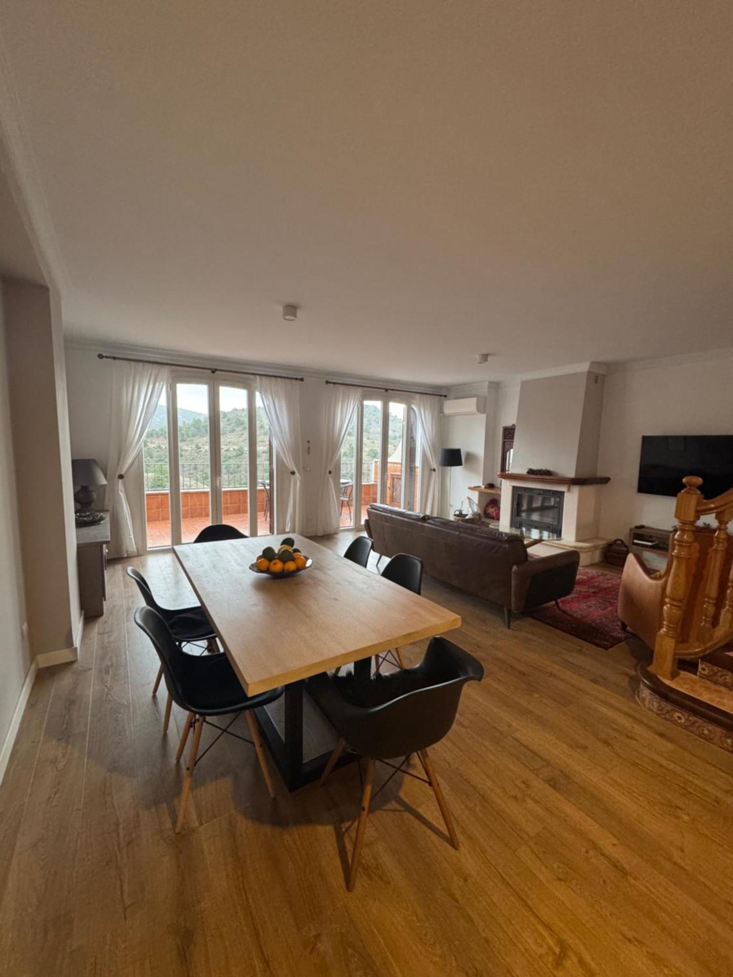 Casa Con Increibles Vistas A Montanas Y Al Mar Holiday home *