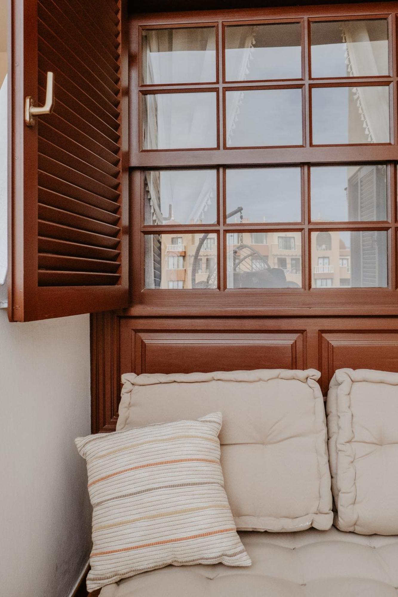 Apartment Alba Vista - Albatros Park In Golf Del Sur Tenerife - Heated Pool & Teide View *