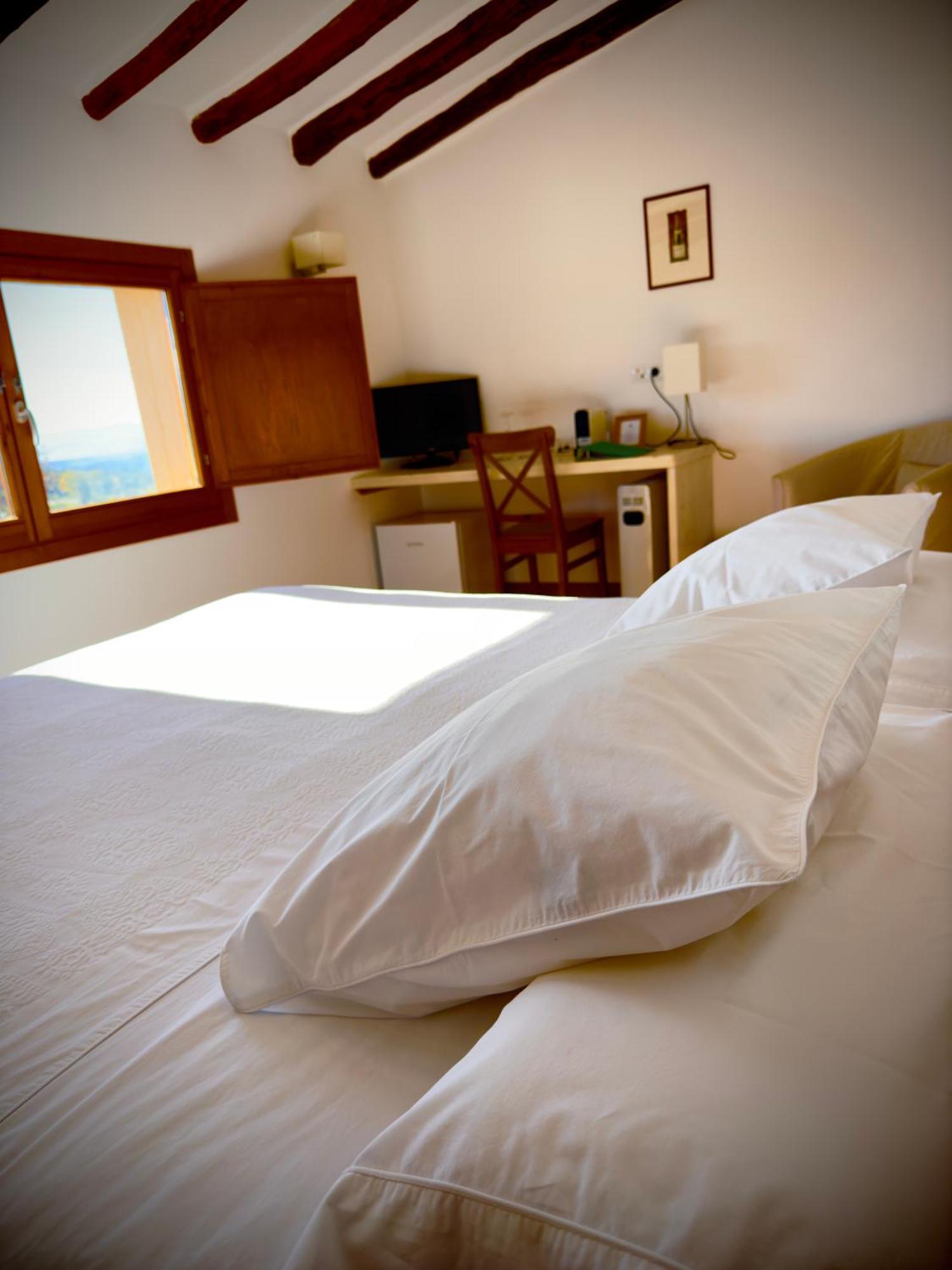 Clos Figueras Bed & Breakfast Gratallops