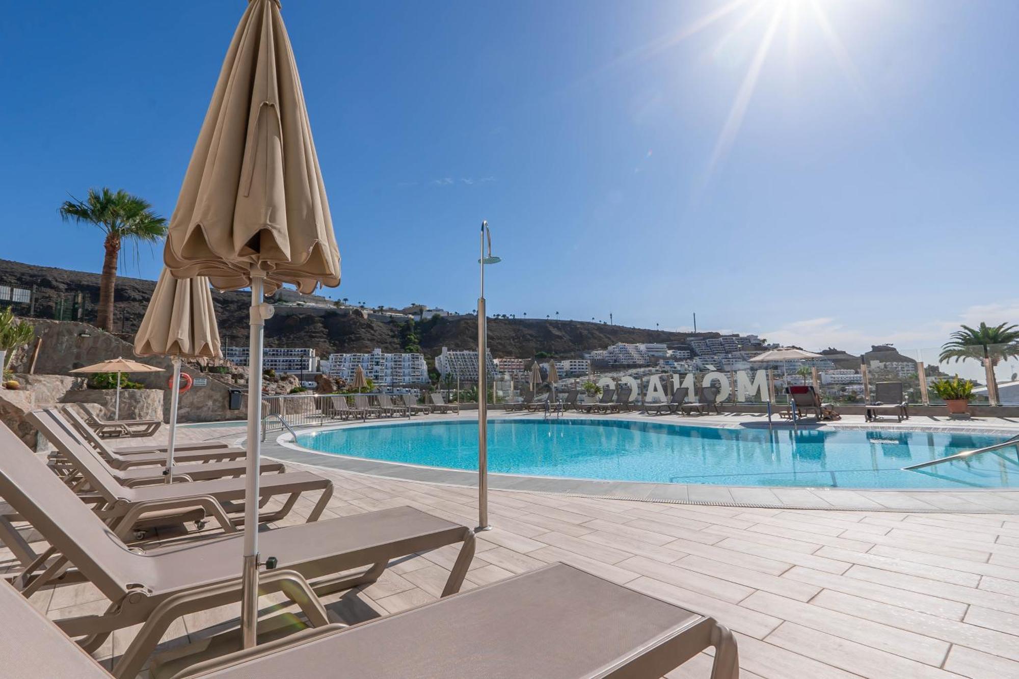 Apartamento With Sea View And Pool