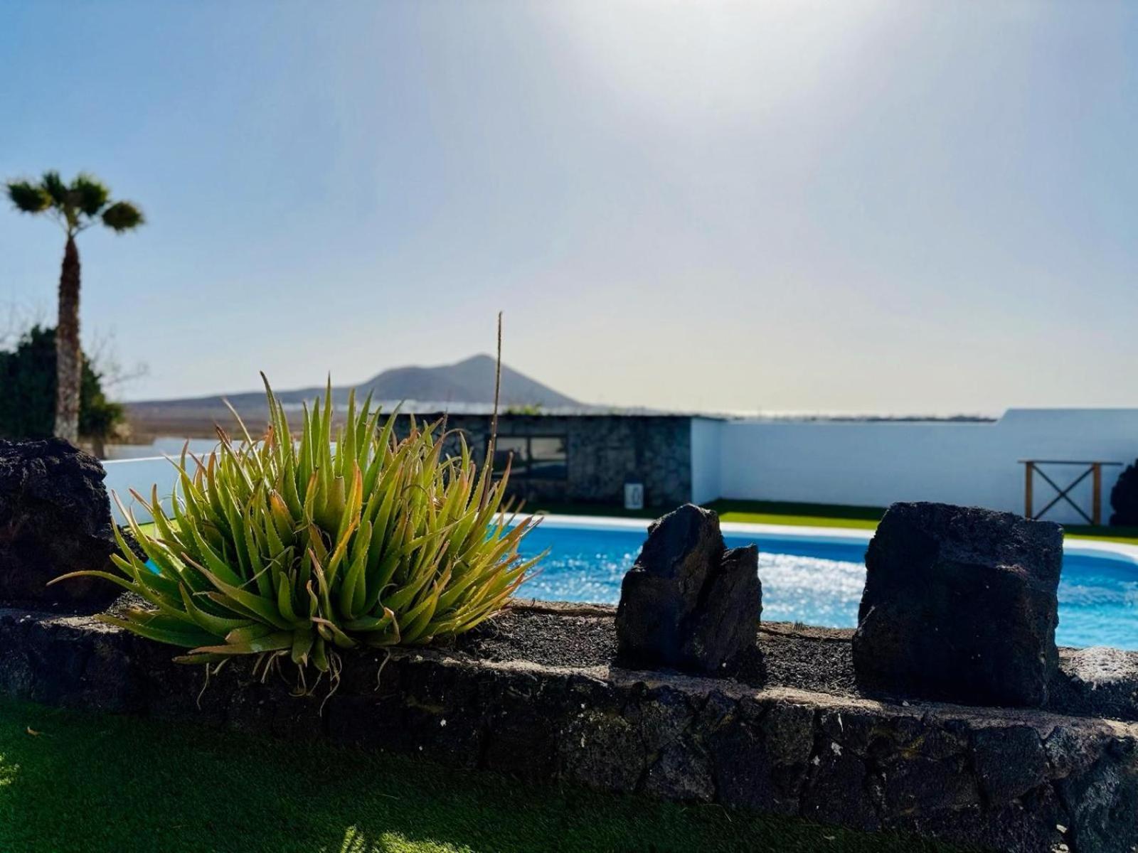 Canaryislandshost L Olympica Apartment Teguise (Lanzarote)