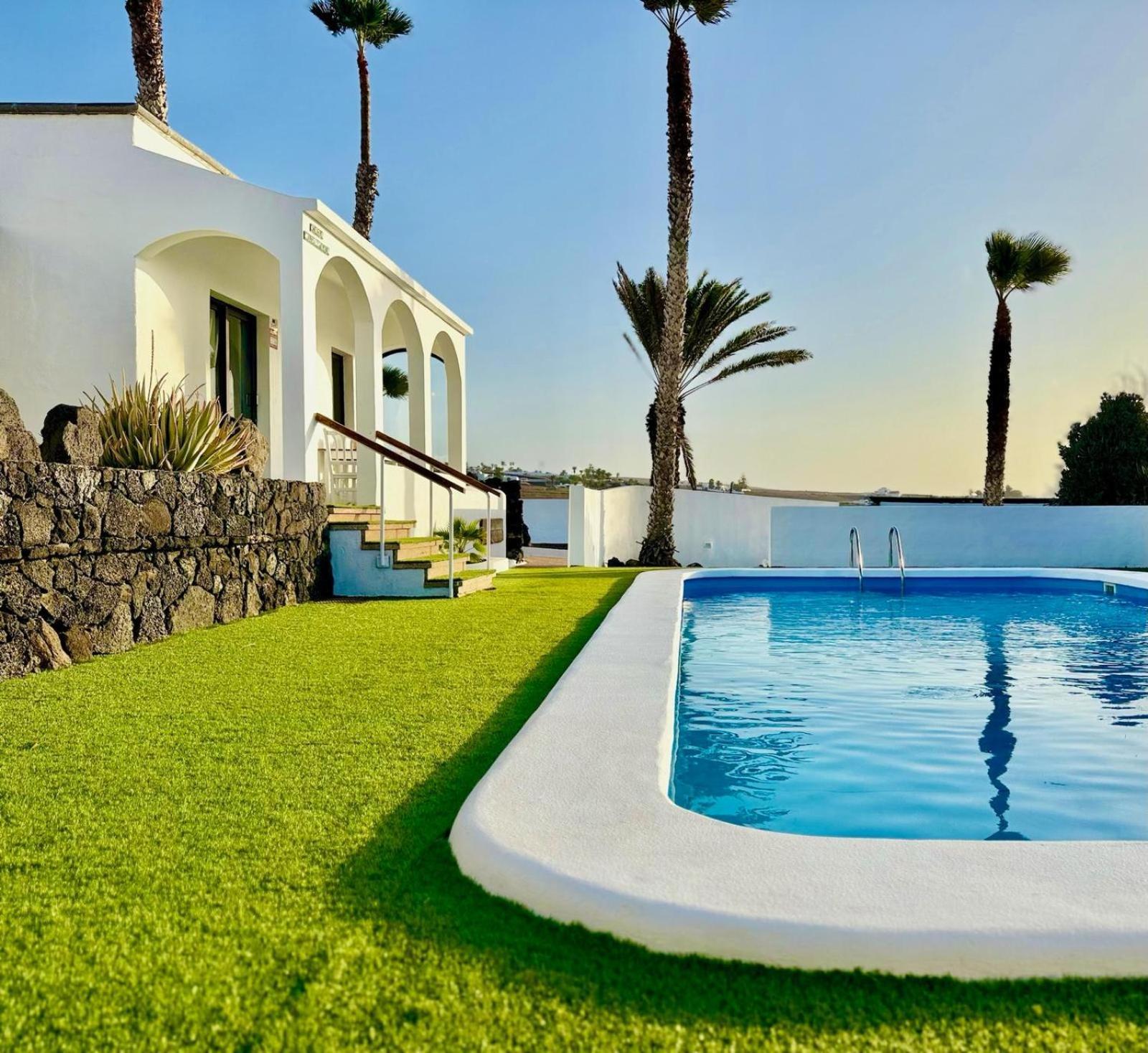 Canaryislandshost L Olympica Apartment Teguise (Lanzarote)