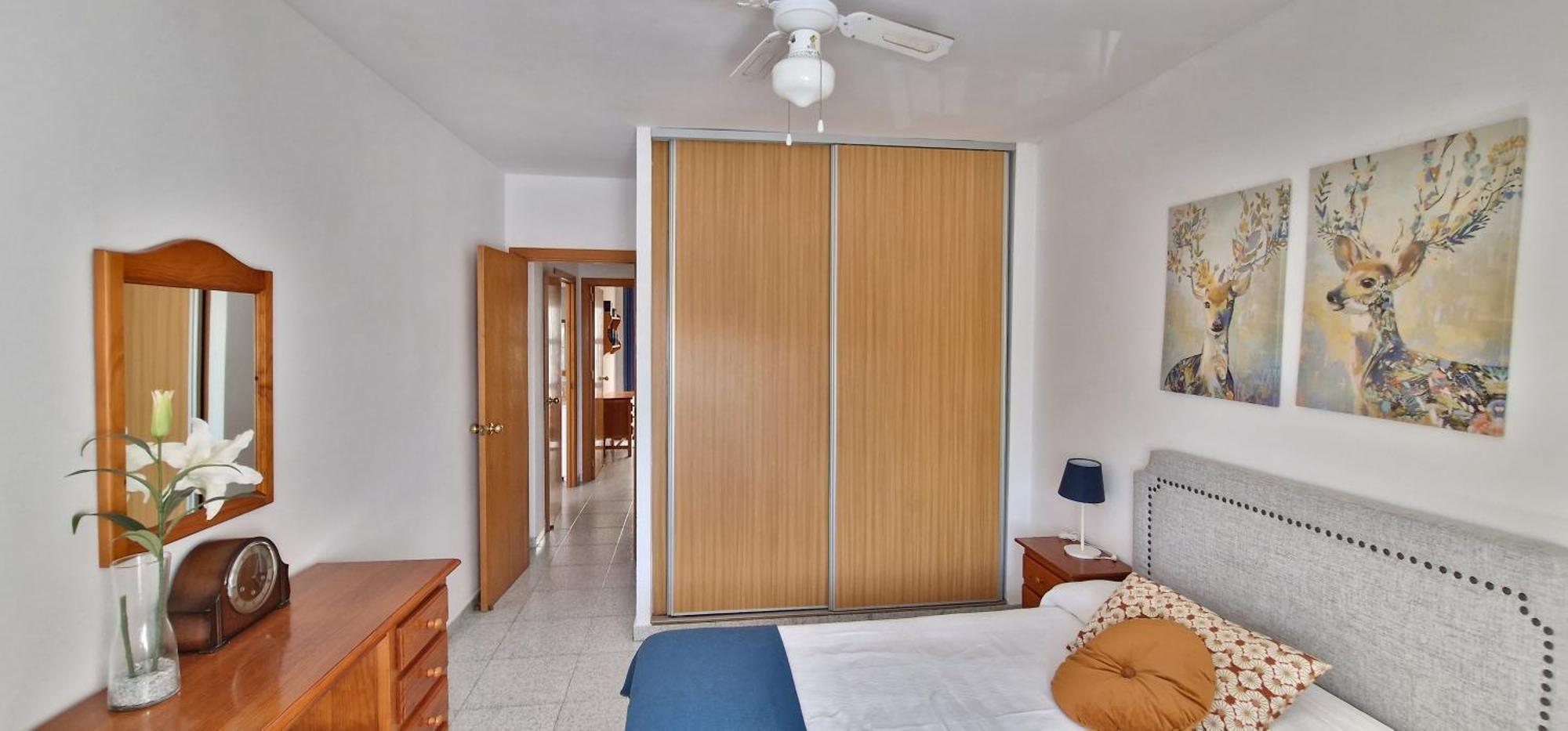 Apartamento Con Terraza En Primera Línea De Playa *