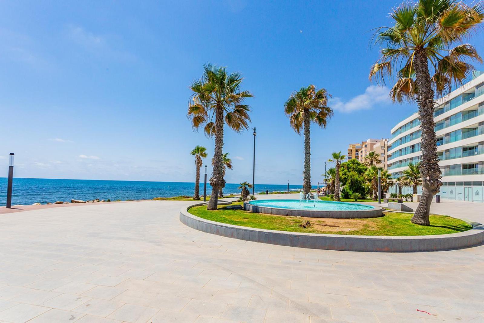 Playa Locos With Garage * Torrevieja