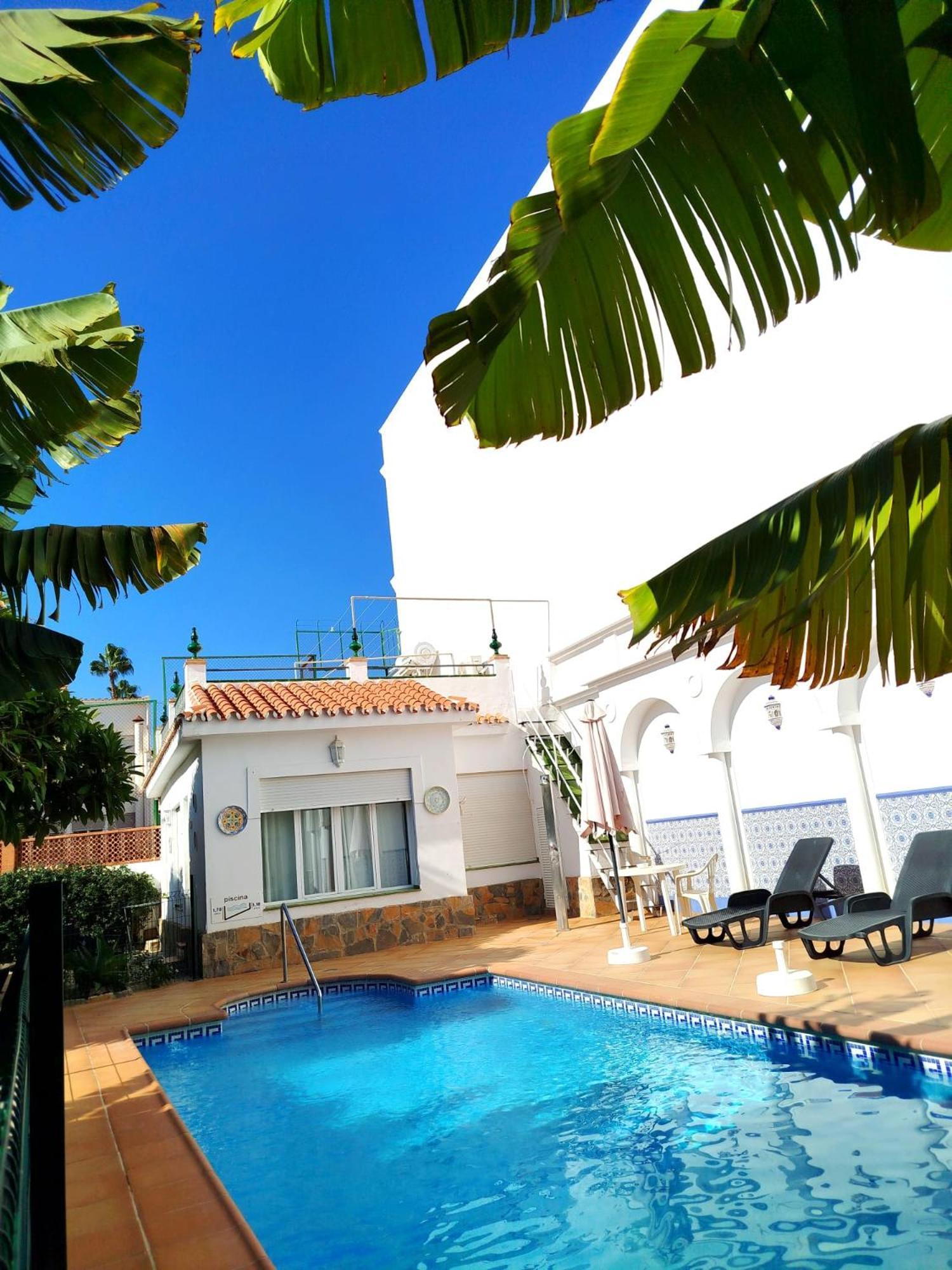 El Jardin Benerja Apartment