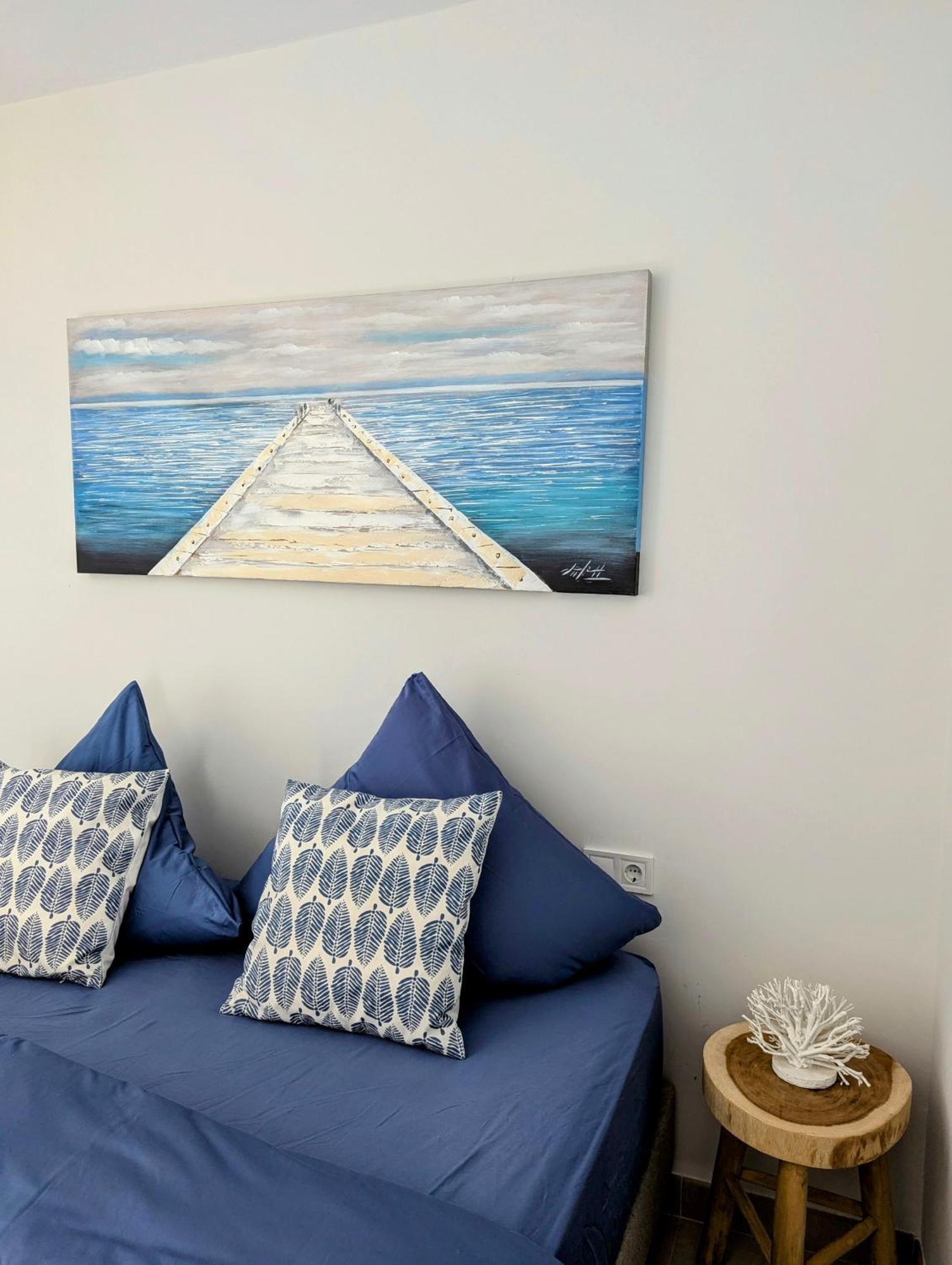 Rise & Shine Beachfront La Cala *