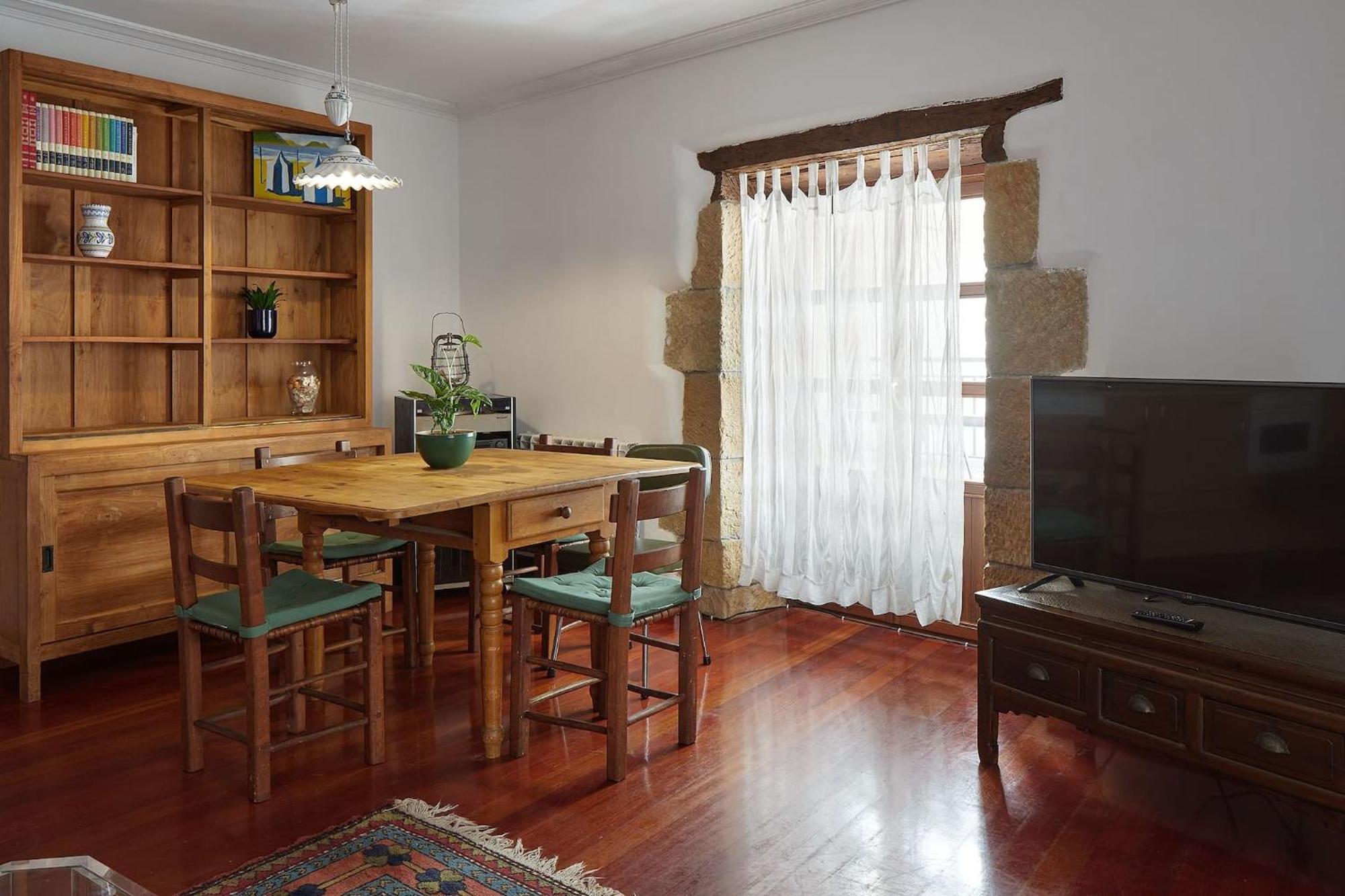 Apartment Earra - Casa Trini - Centro Y 2 Min De La Playa Zarautz